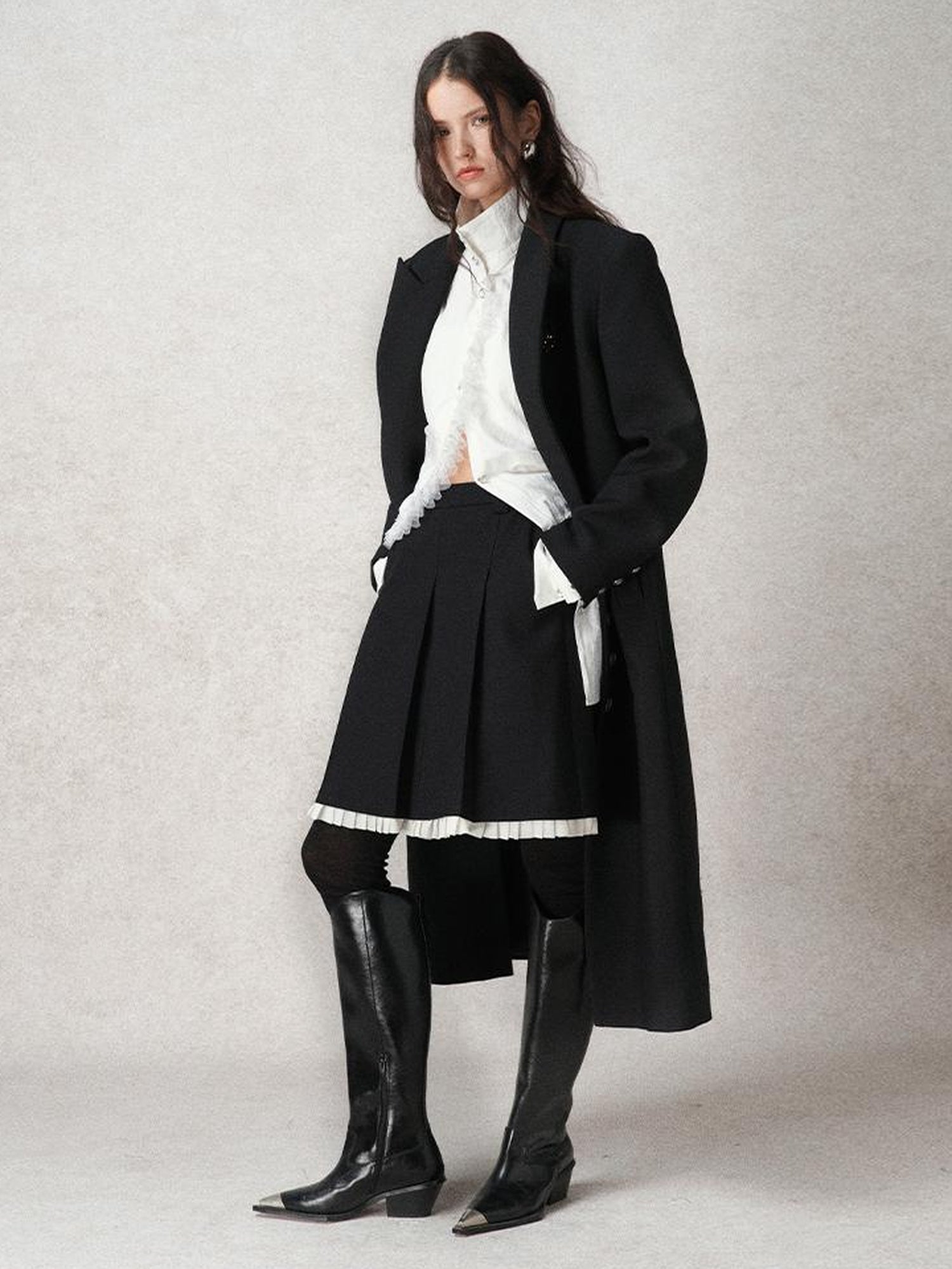 AnnoMundi Pleated Contrast Trim Blazer Skirt