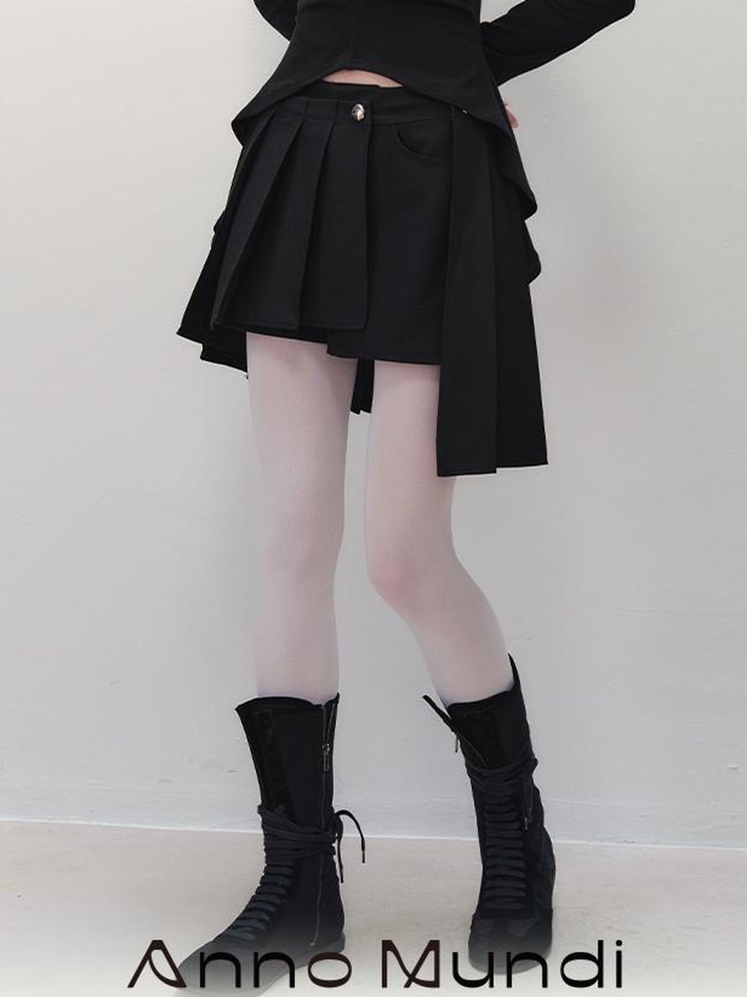 AnnoMundi Pleated Shadow Obsidian Convertible Shorts