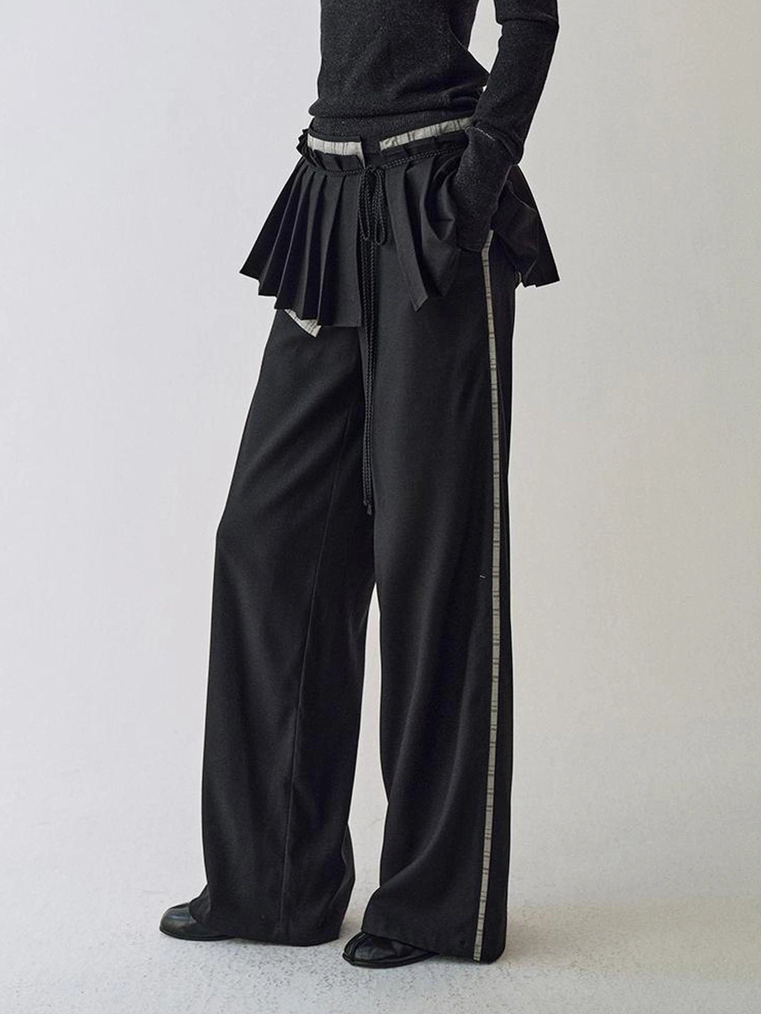 AnnoMundi Pleated Waistband Tied Wide Leg Trousers Pants