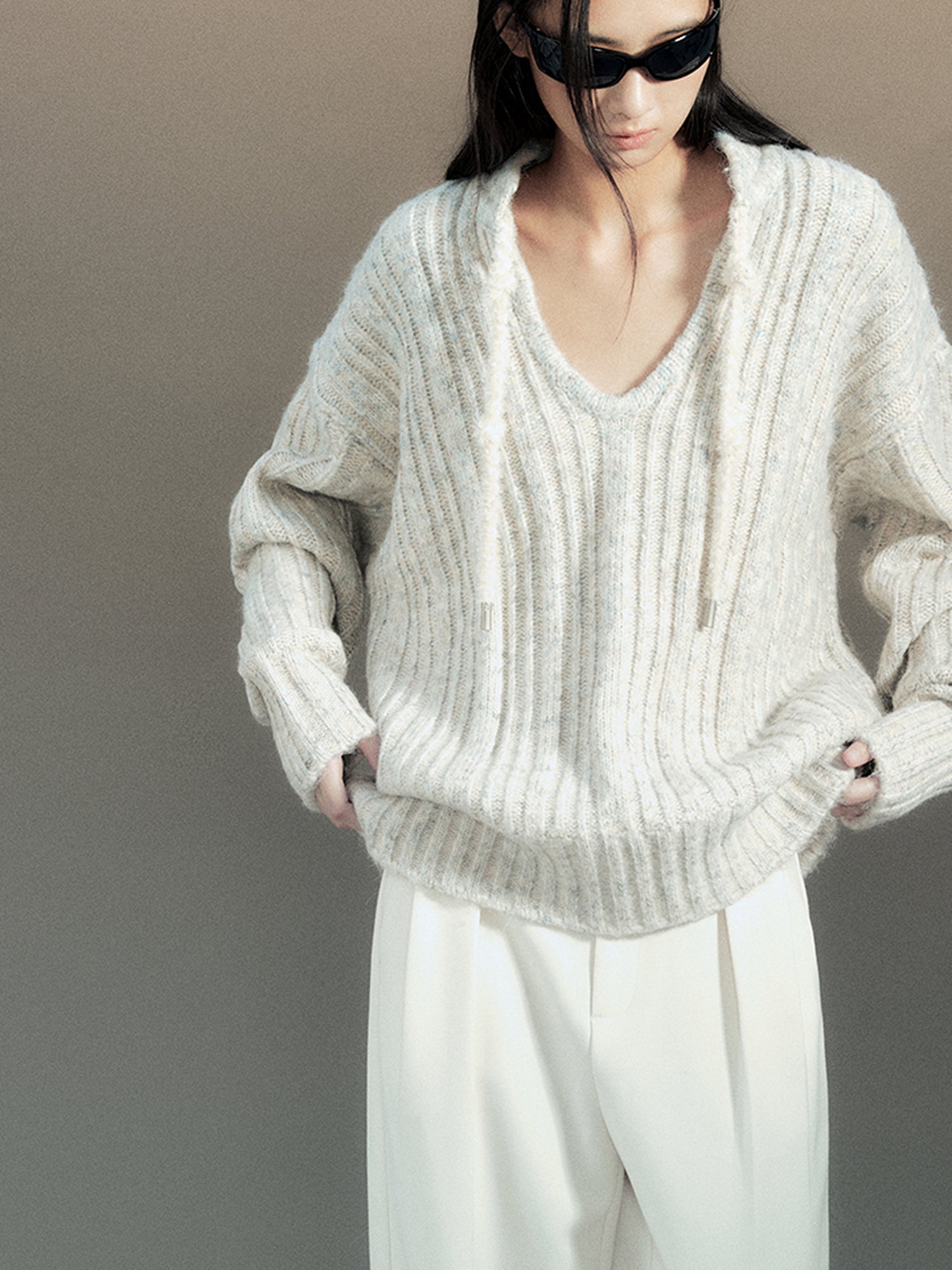 AnnoMundi Retro Chinese Stripe Relaxed Fit V-Neck Sweater
