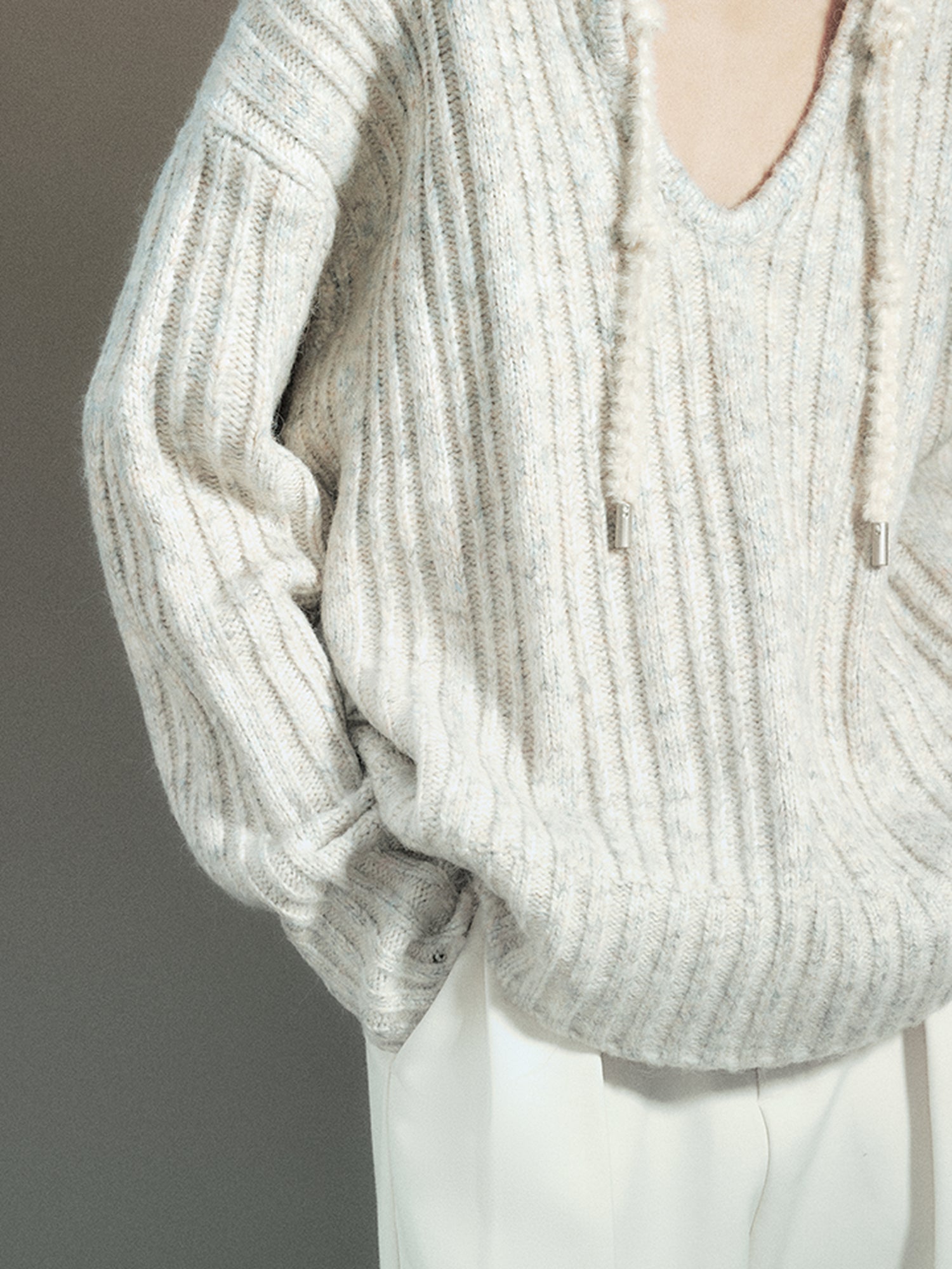 AnnoMundi Retro Chinese Stripe Relaxed Fit V-Neck Sweater
