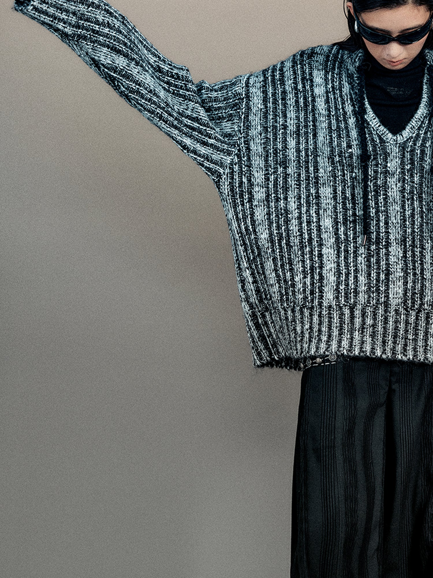 AnnoMundi Retro Chinese Stripe Relaxed Fit V-Neck Sweater