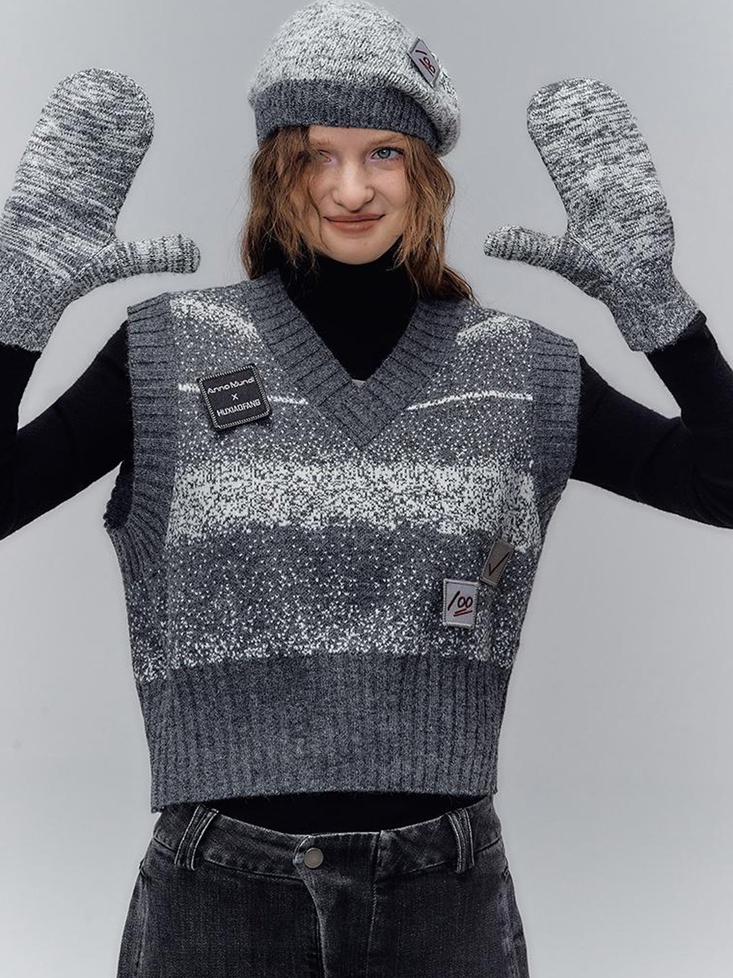 AnnoMundi Retro Embroidered Knit Beanie With Mother Gift Motif