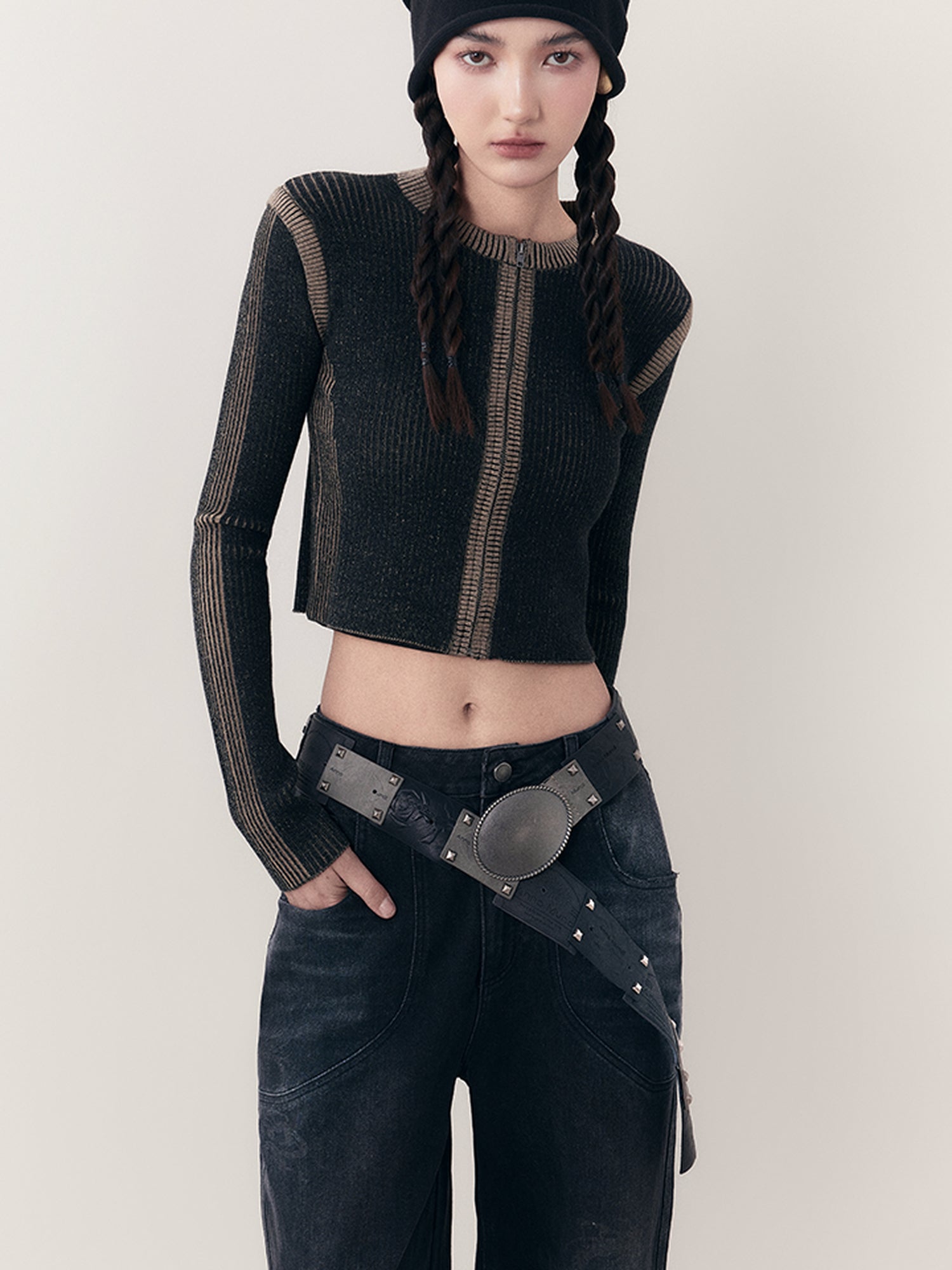 AnnoMundi Retro Slim Fit Short Knit Cardigan