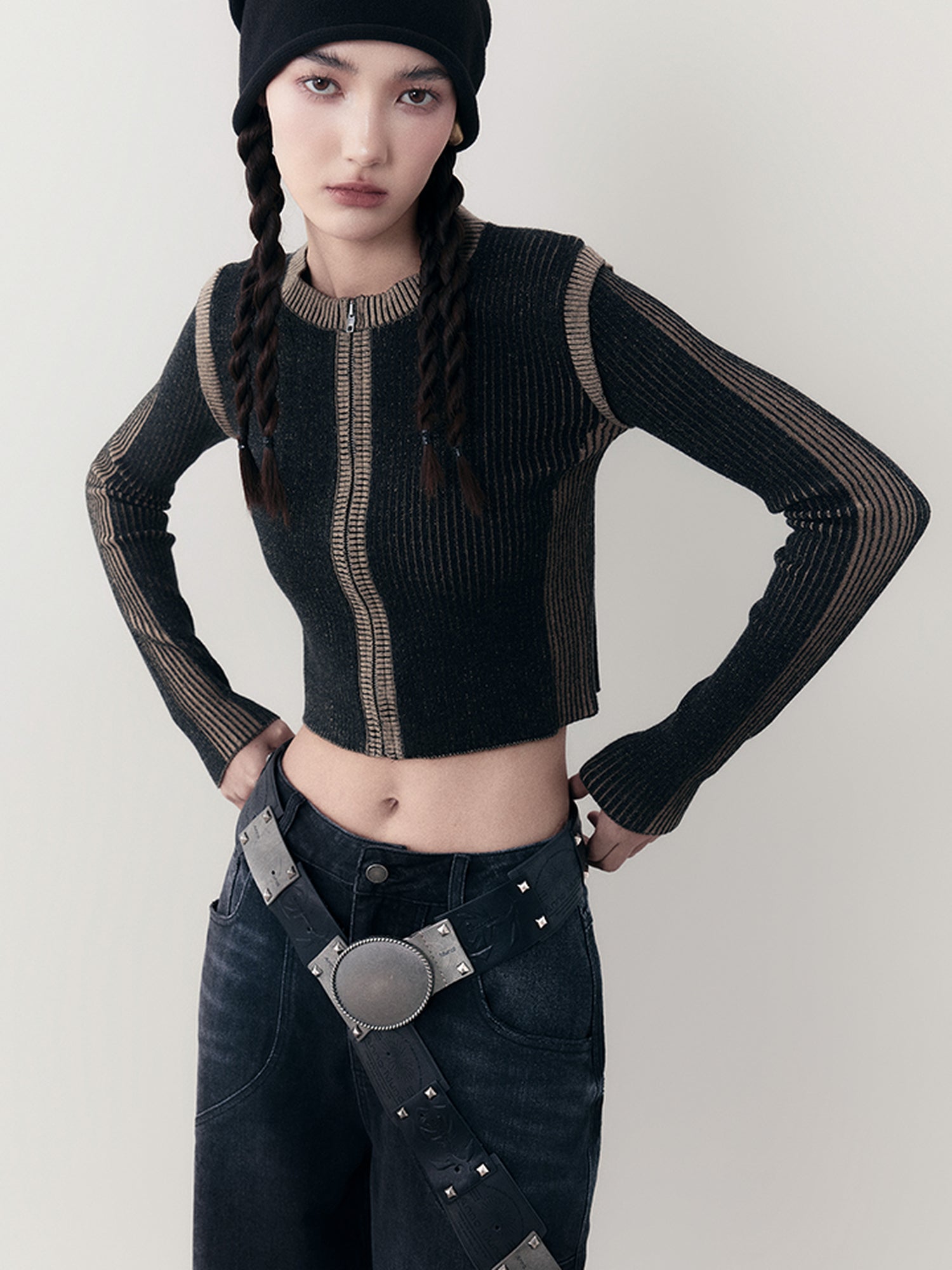 AnnoMundi Retro Slim Fit Short Knit Cardigan