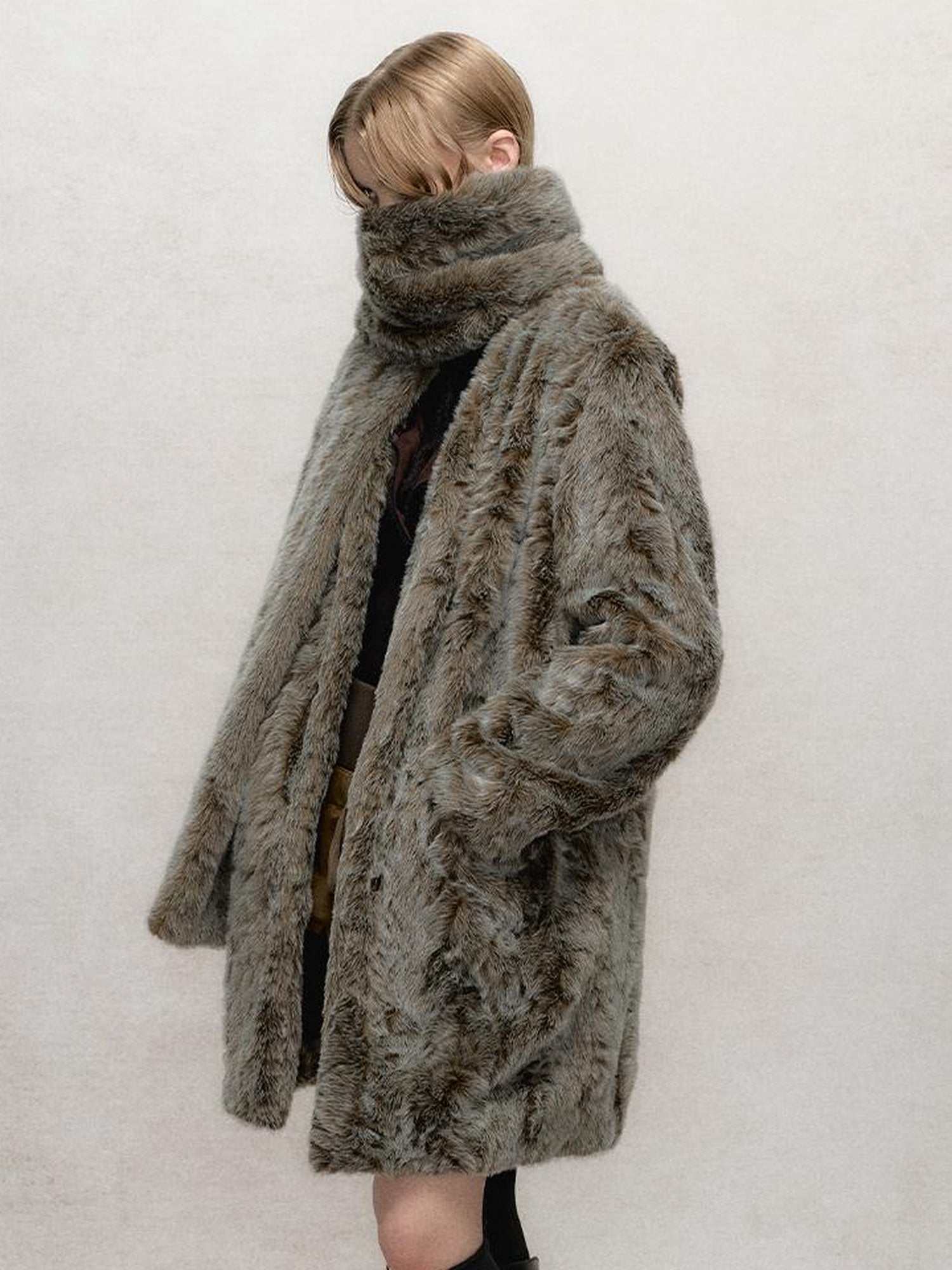 AnnoMundi Reversible Trench Coat With Contrast Collar
