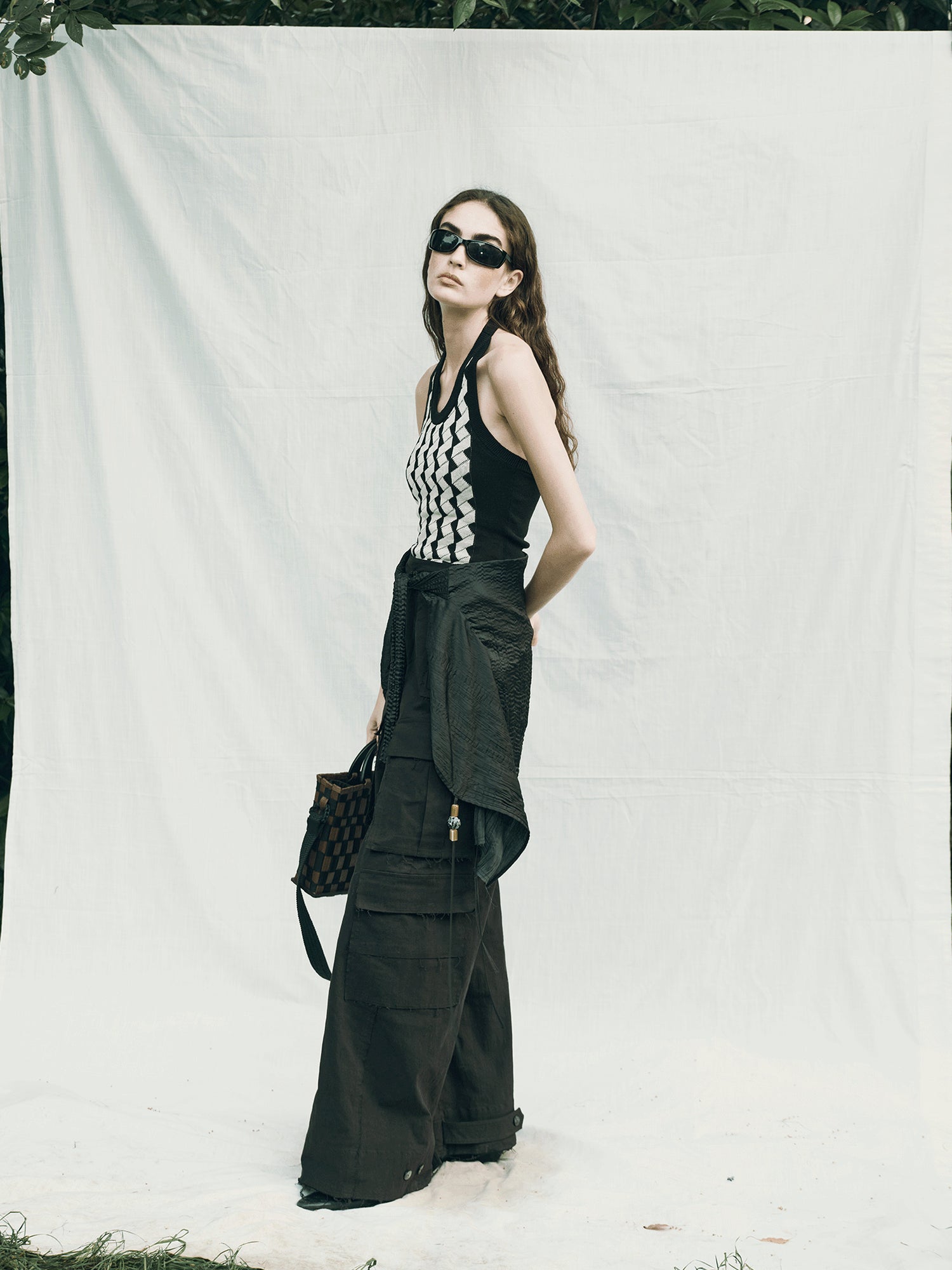 AnnoMundi Rippled Retro V-Neck Linen Blend Top