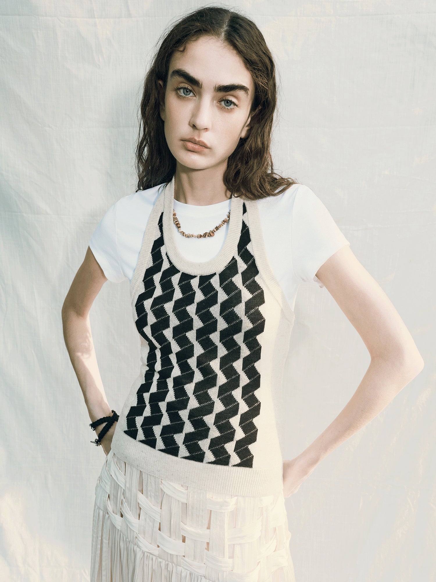 AnnoMundi Rippled Retro V-Neck Linen Blend Top