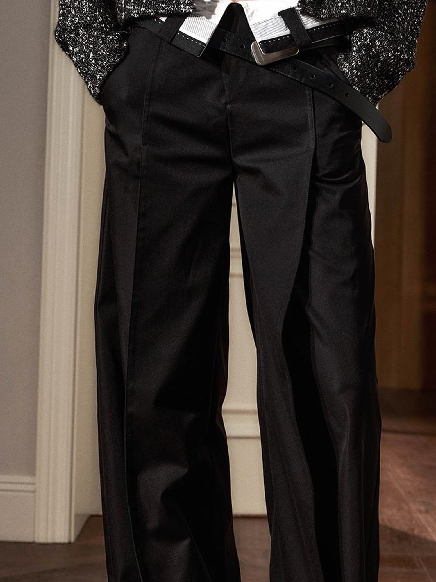 AnnoMundi Sanyu Inspired Flared Trousers With Folded Waist