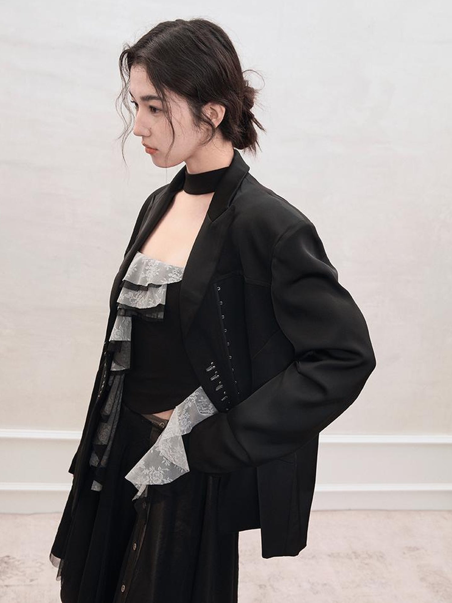 AnnoMundi Satin Boned Soft Armor White Blazer