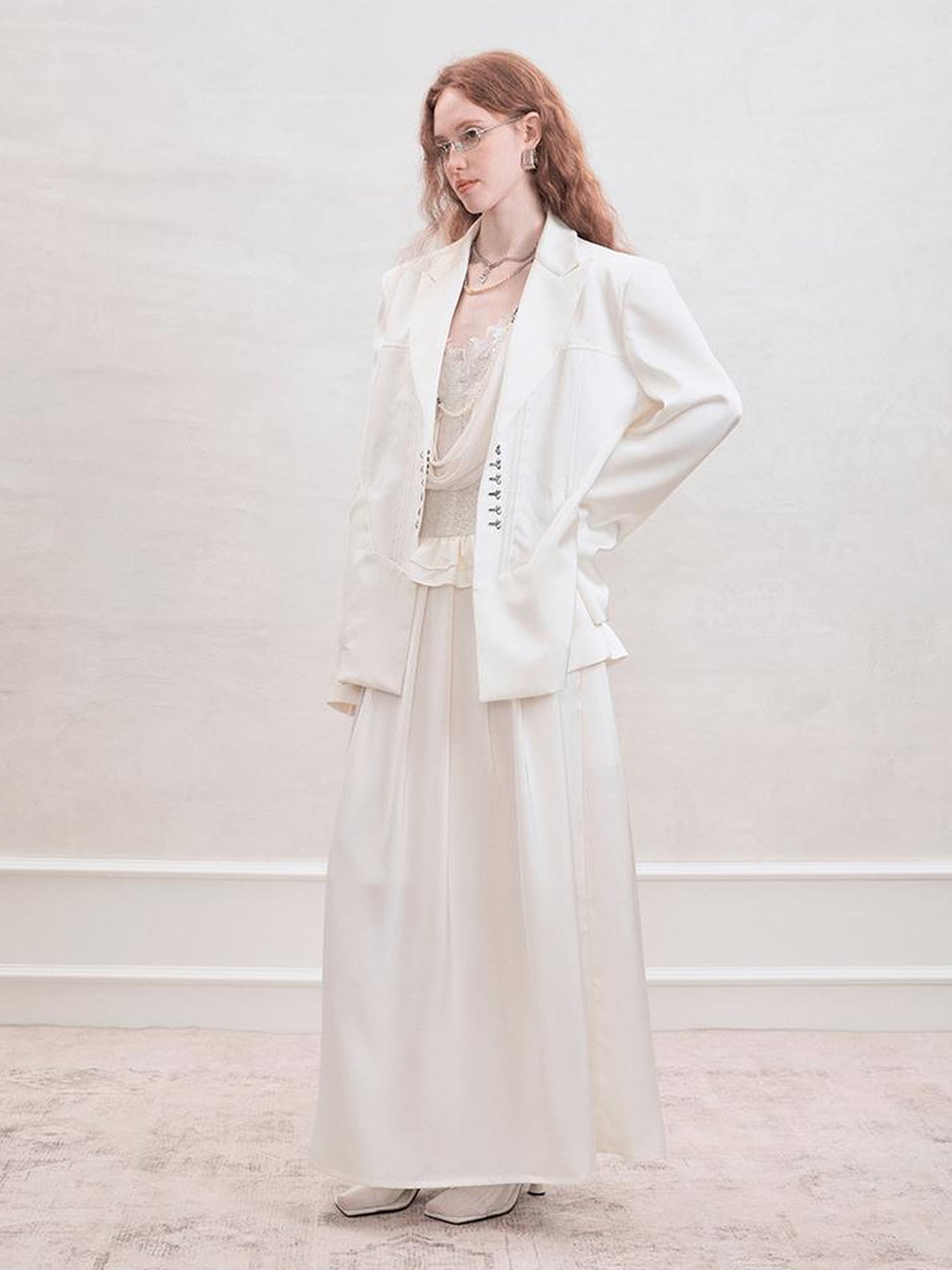 AnnoMundi Satin Boned Soft Armor White Blazer