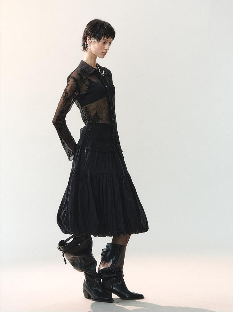 AnnoMundi Sheer Floral Ruffle Edge Turndown Collar Shell Button Women&