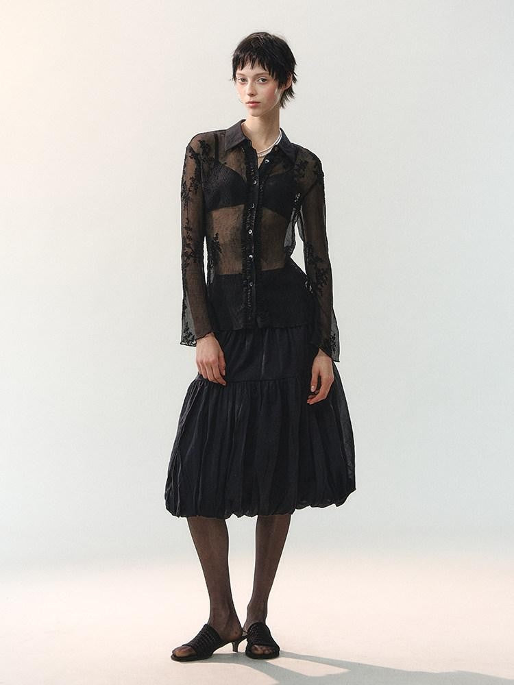 AnnoMundi Sheer Floral Ruffle Edge Turndown Collar Shell Button Women&