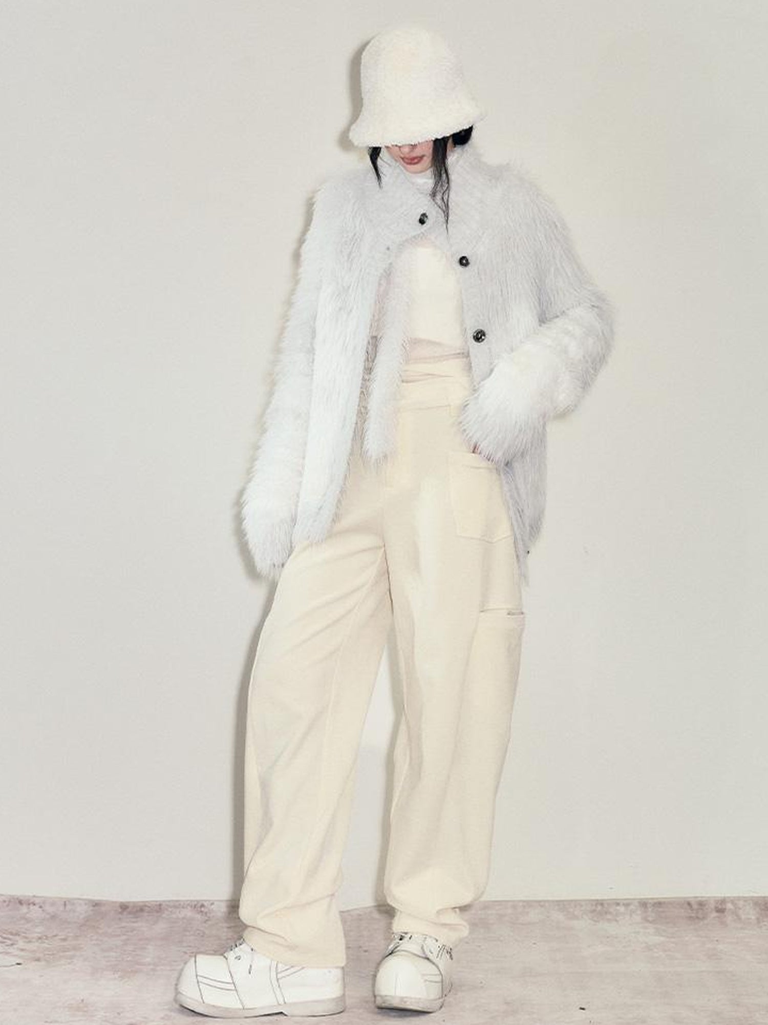 AnnoMundi Soft Plush Bucket Hat With Wide Brim