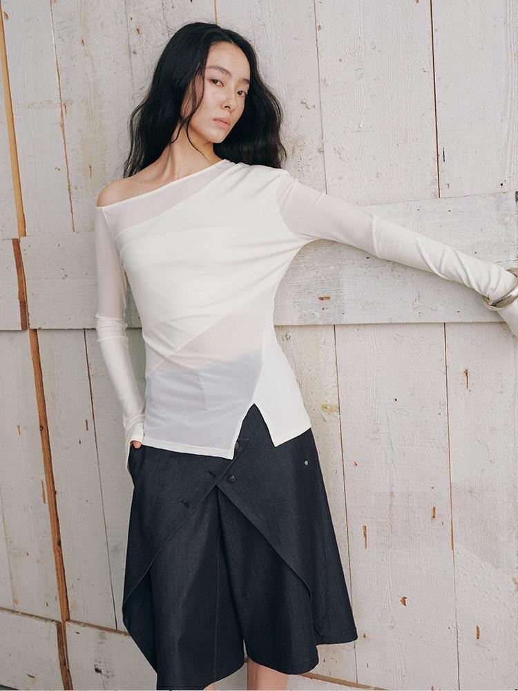 AnnoMundi Soft Shoulder Panelled Asymmetric Neck Women&