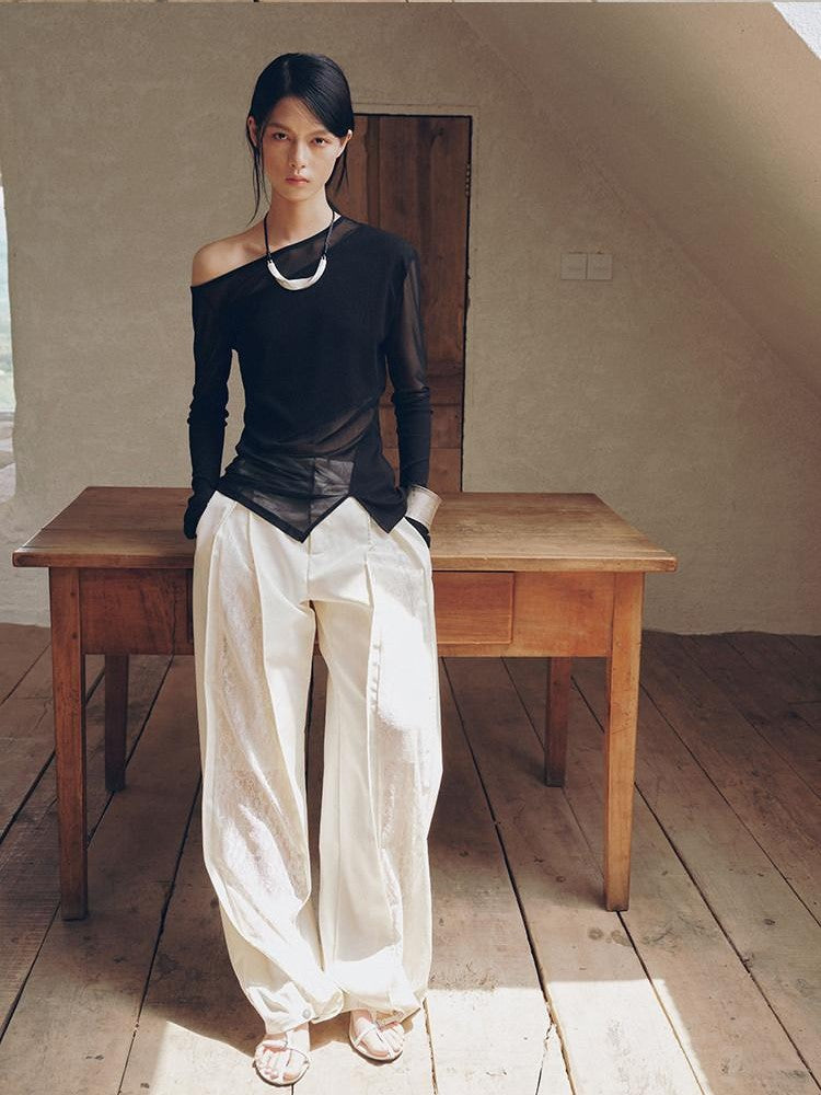 AnnoMundi Soft Shoulder Panelled Asymmetric Neck Women&