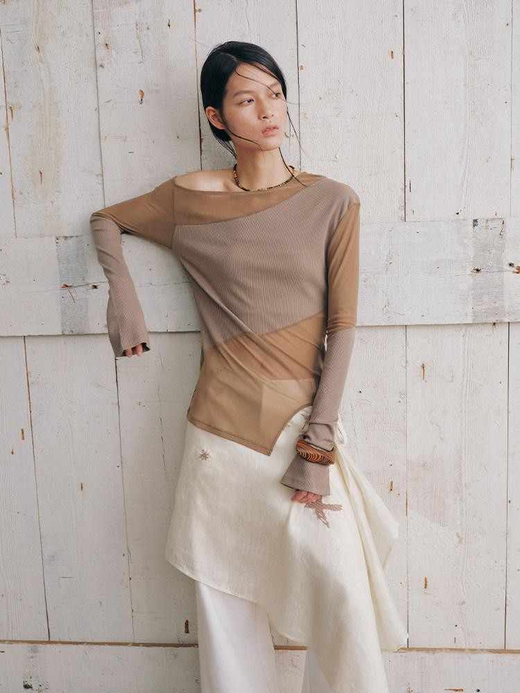 AnnoMundi Soft Shoulder Panelled Asymmetric Neck Women&