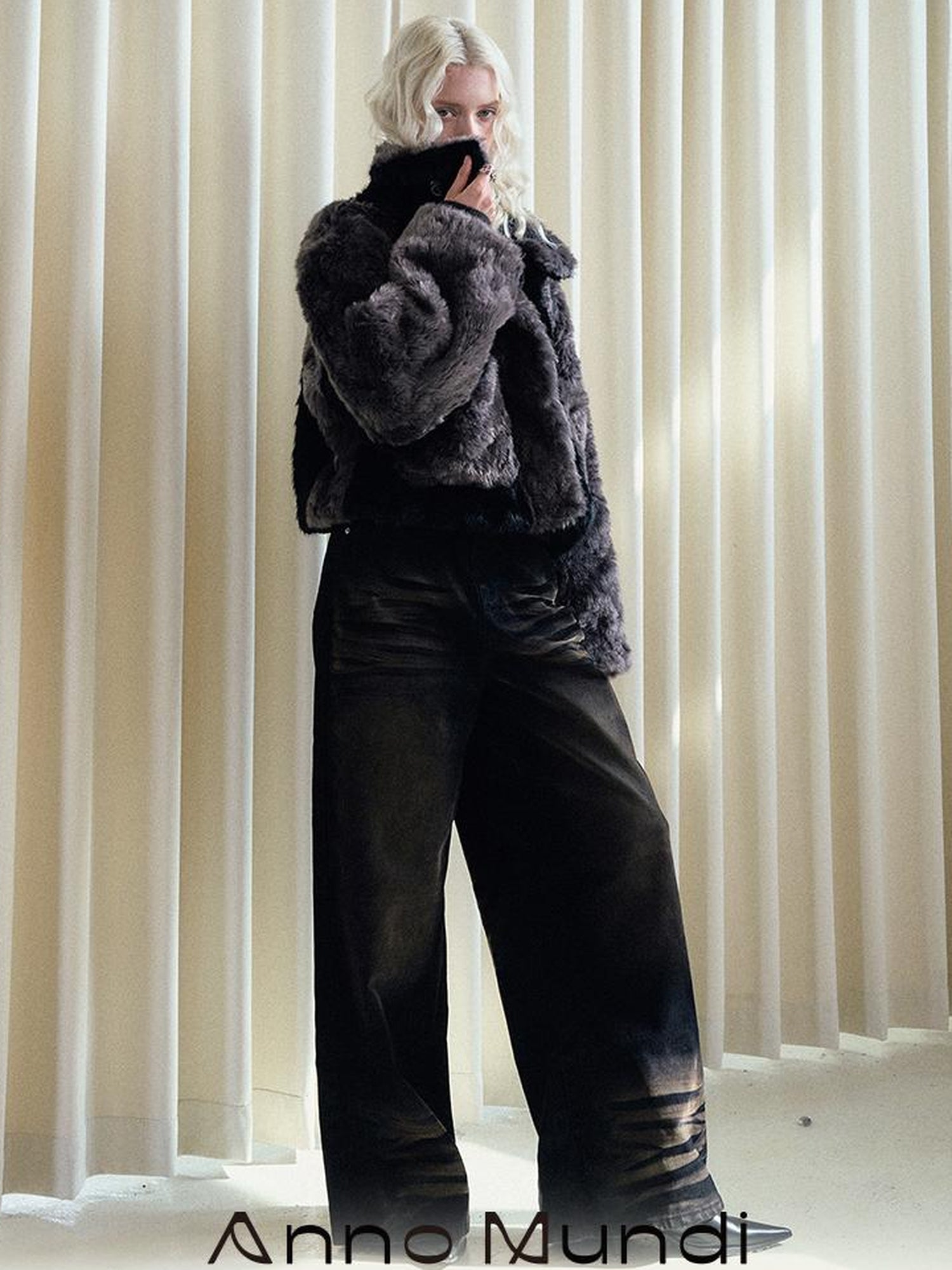 AnnoMundi Textured Short Faux Mink Fur Coat