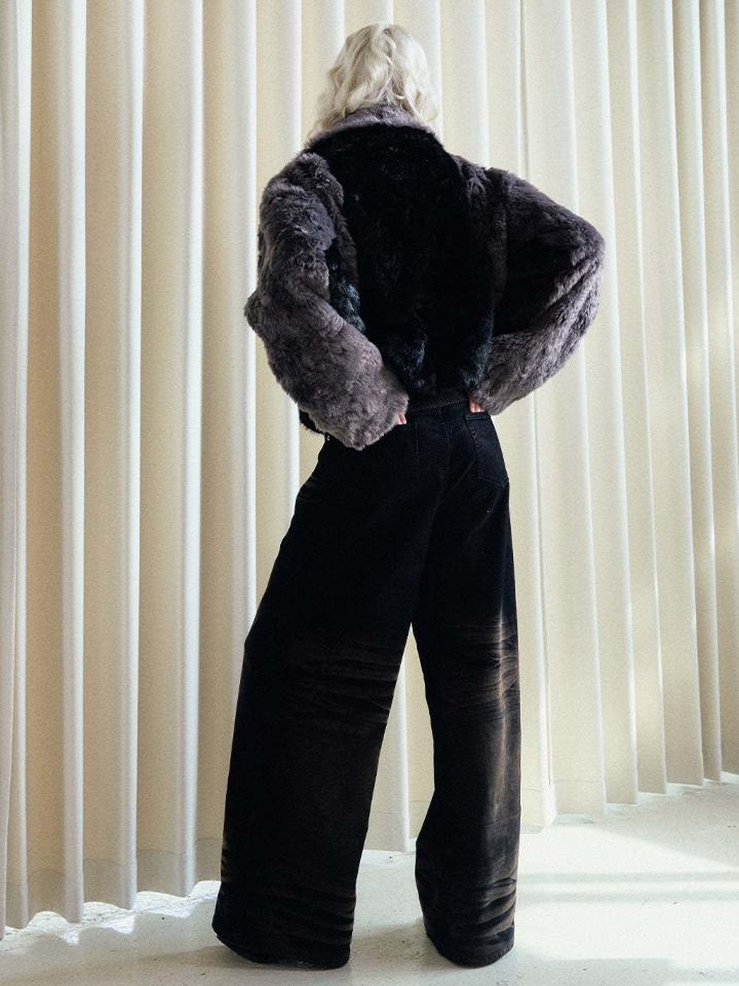 AnnoMundi Textured Short Faux Mink Fur Coat