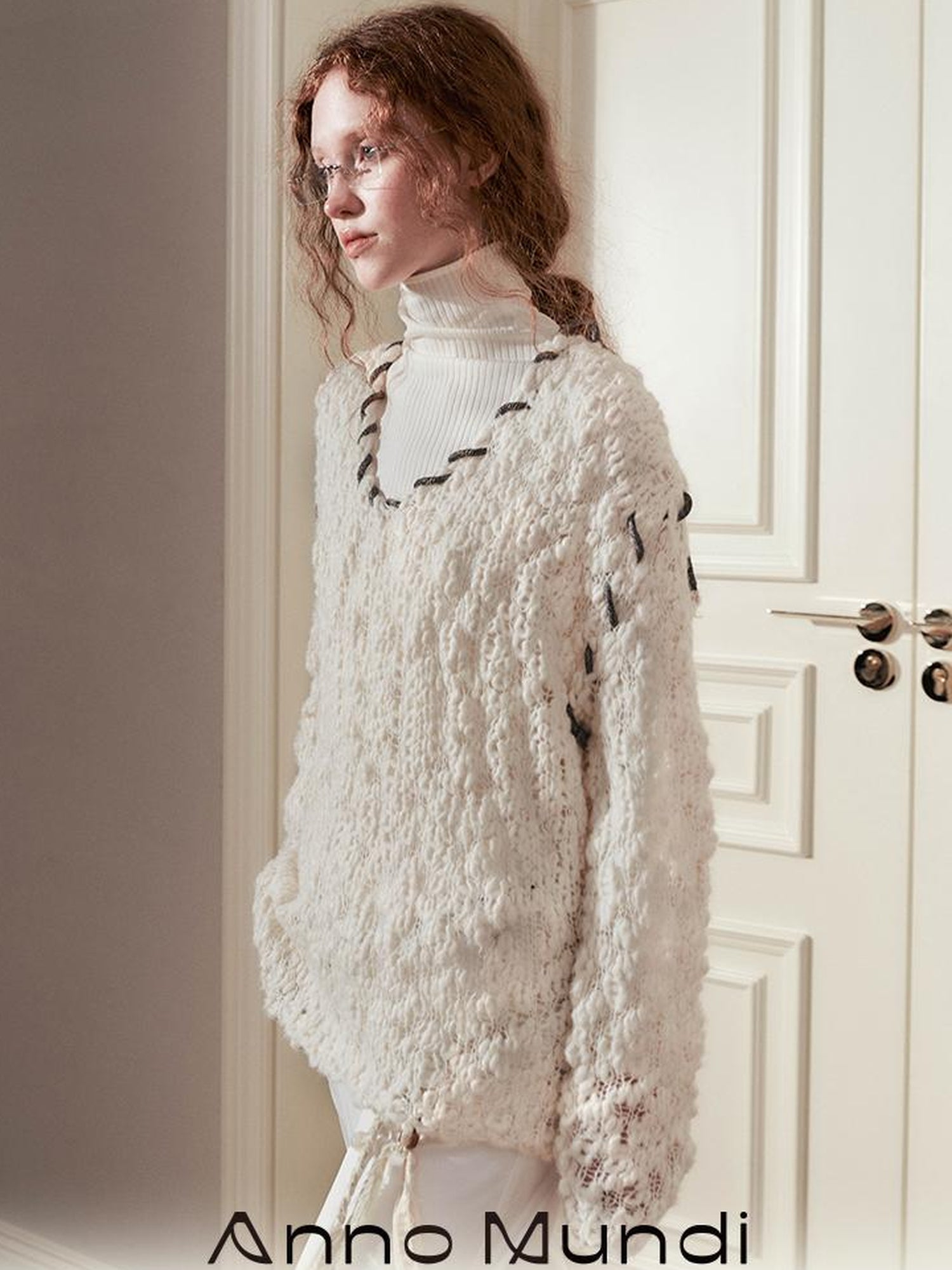 AnnoMundi Textured V-Neck Pearl Yarn Knit Sweater