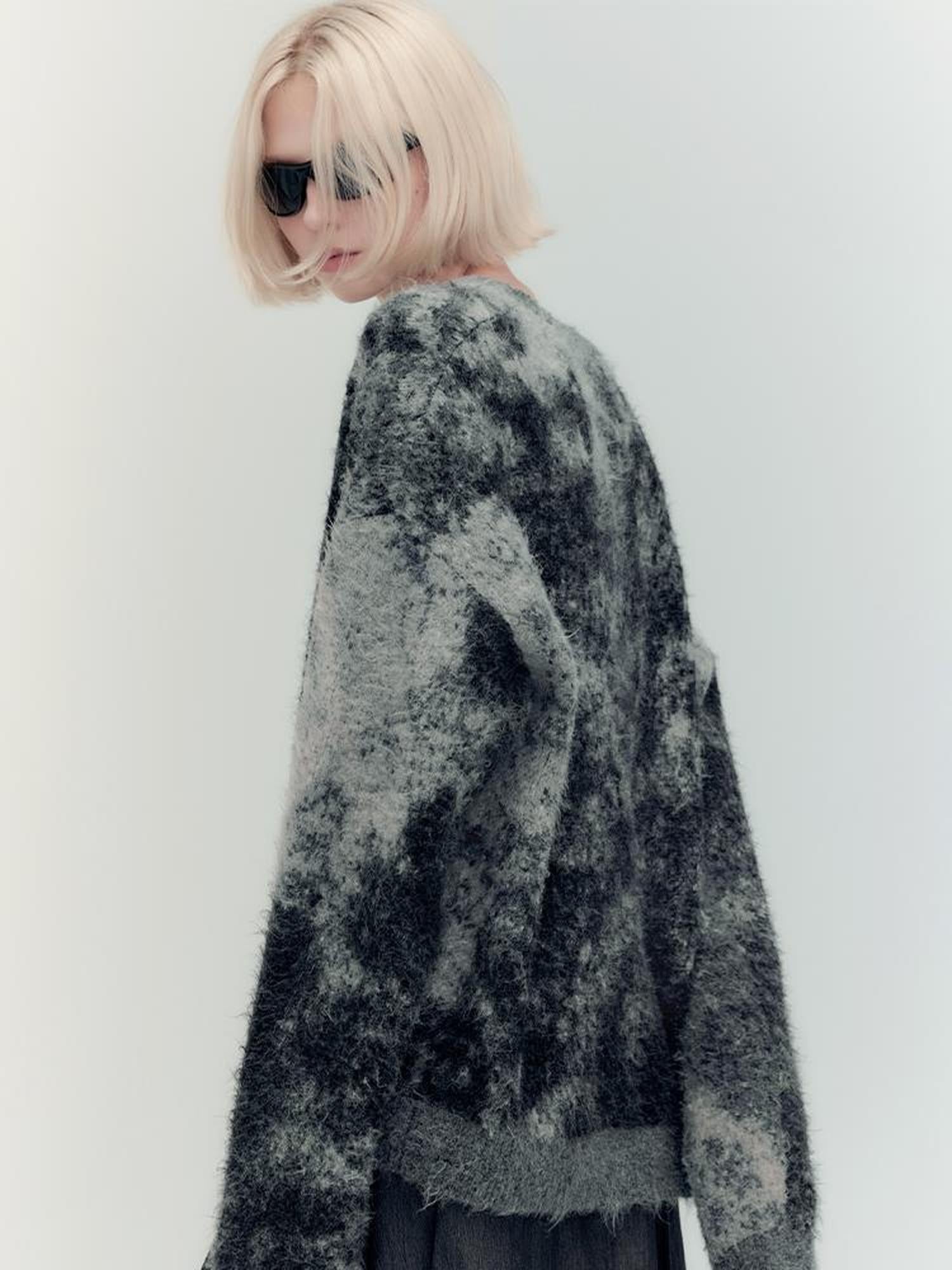 AnnoMundi Textured Yoke Sweater In Dual Tones