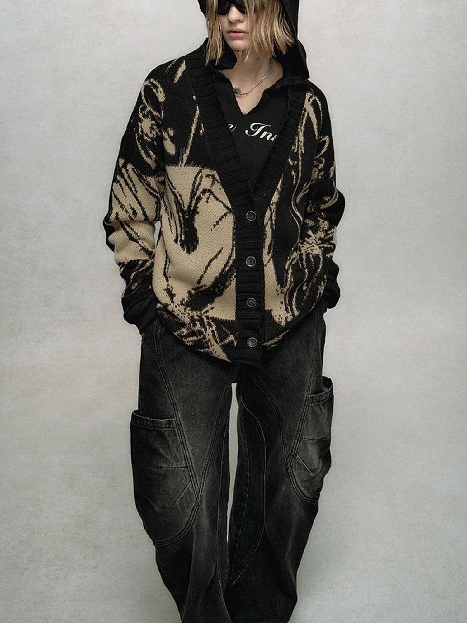 AnnoMundi V-Neck Abstract Doodle Heart Cardigan