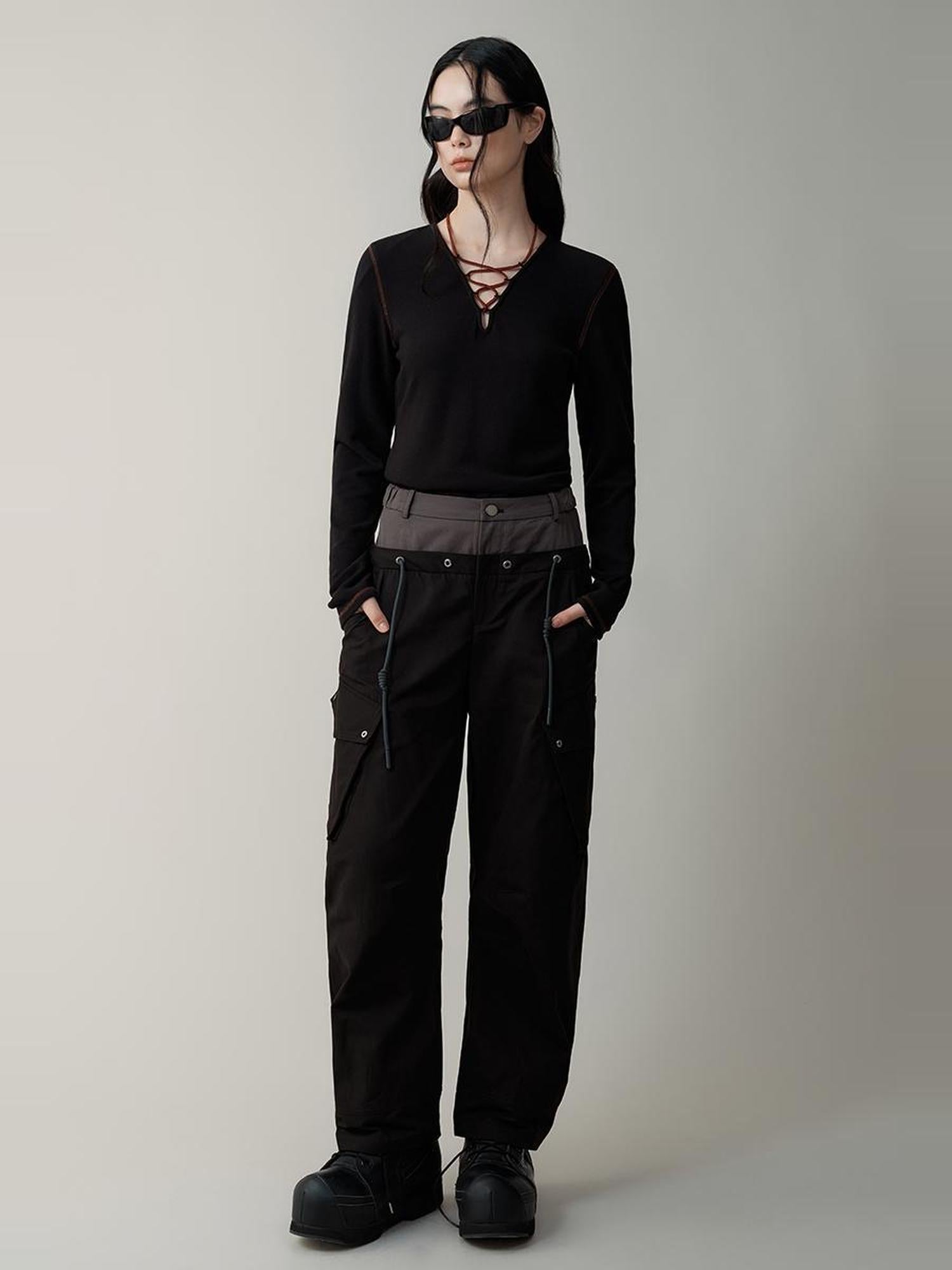 AnnoMundi V-Neck Contrast Tie Side Slit Stretch Knit Tee