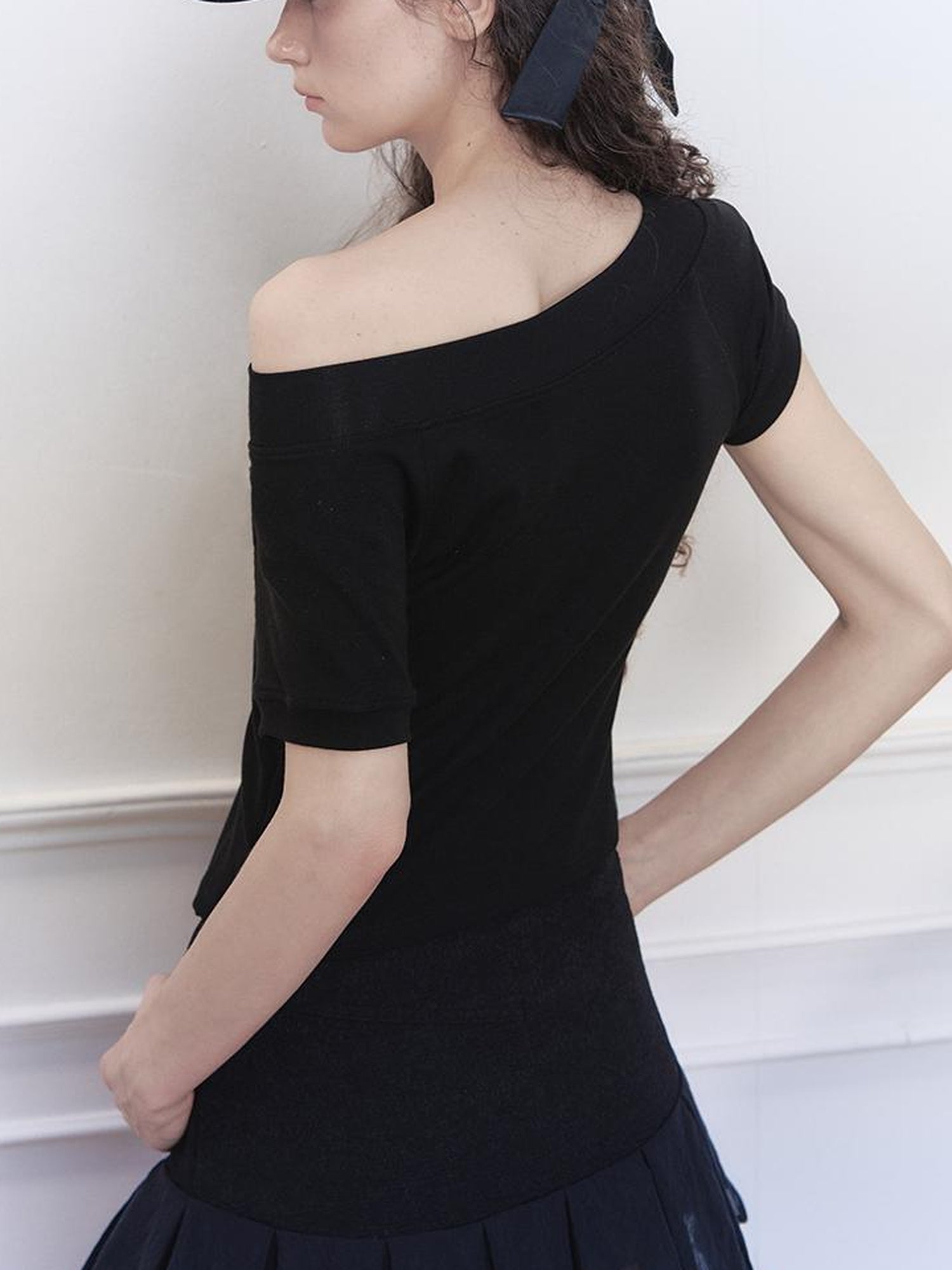 AnnoMundi V-Neck Rhinestone Embroidered Stretch Ribbed T-Shirt