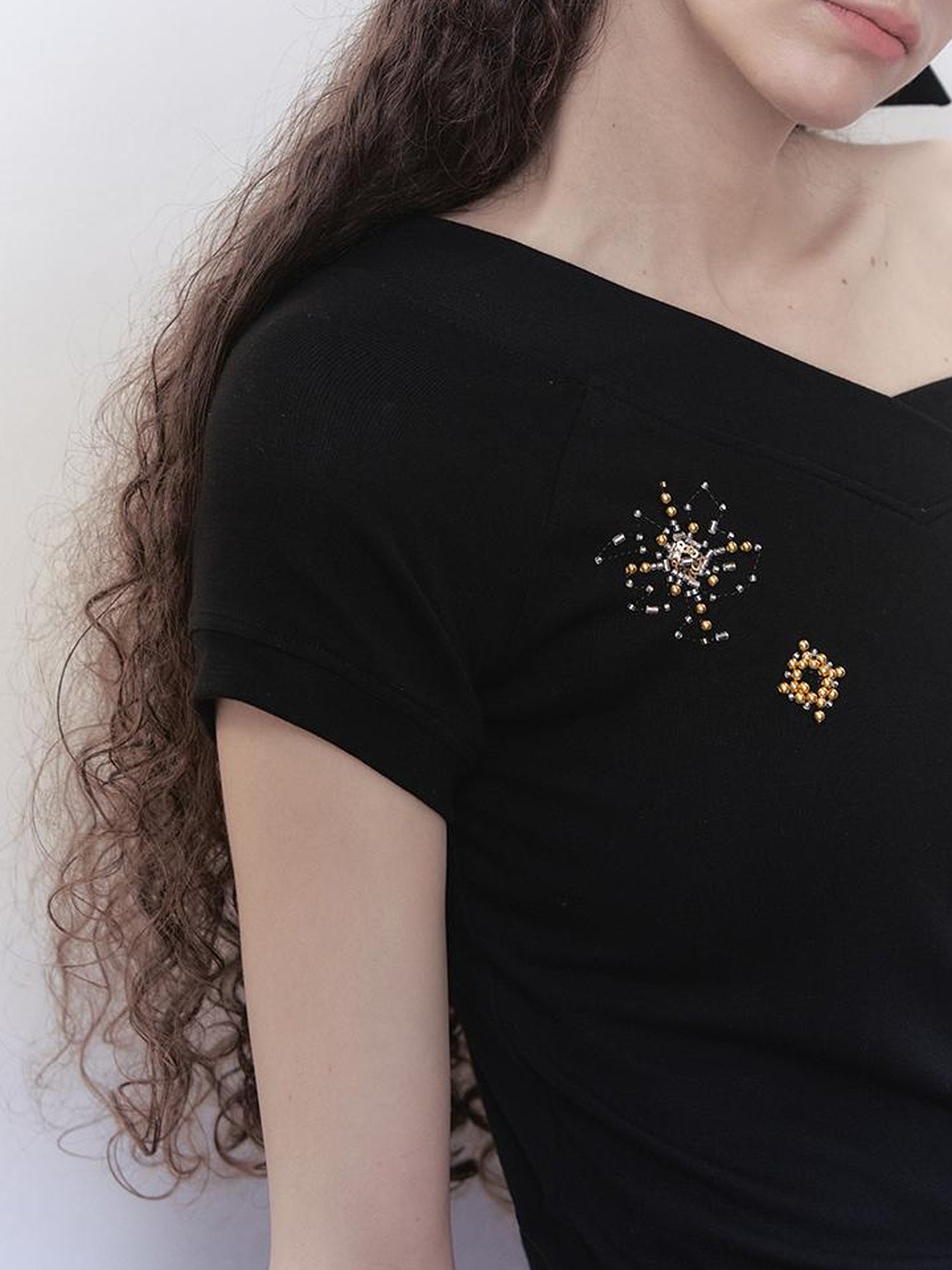 AnnoMundi V-Neck Rhinestone Embroidered Stretch Ribbed T-Shirt