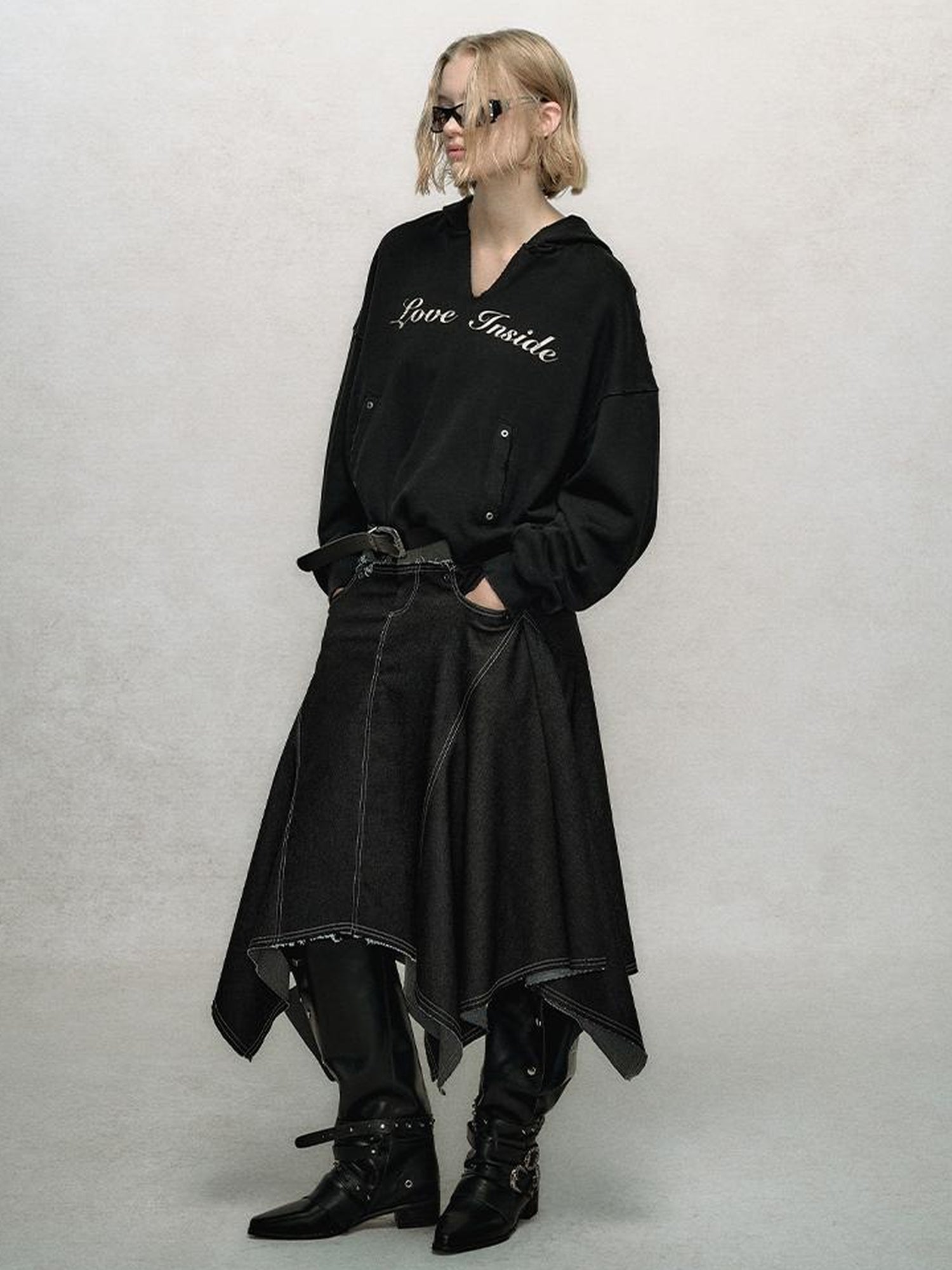 AnnoMundi V-Neck Washed Distressed Hoodie Cropped Pullover