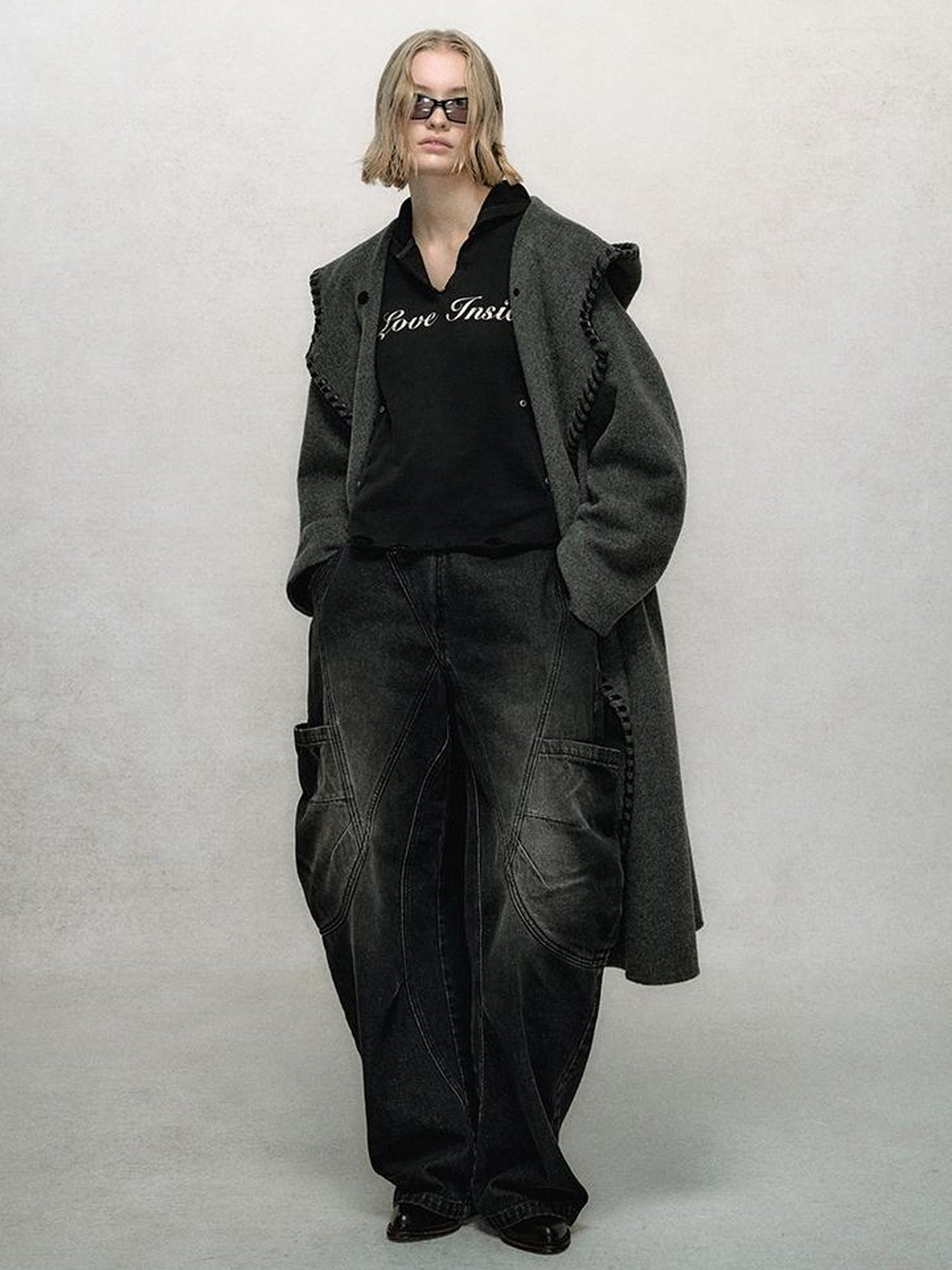 AnnoMundi V-Neck Washed Distressed Hoodie Cropped Pullover