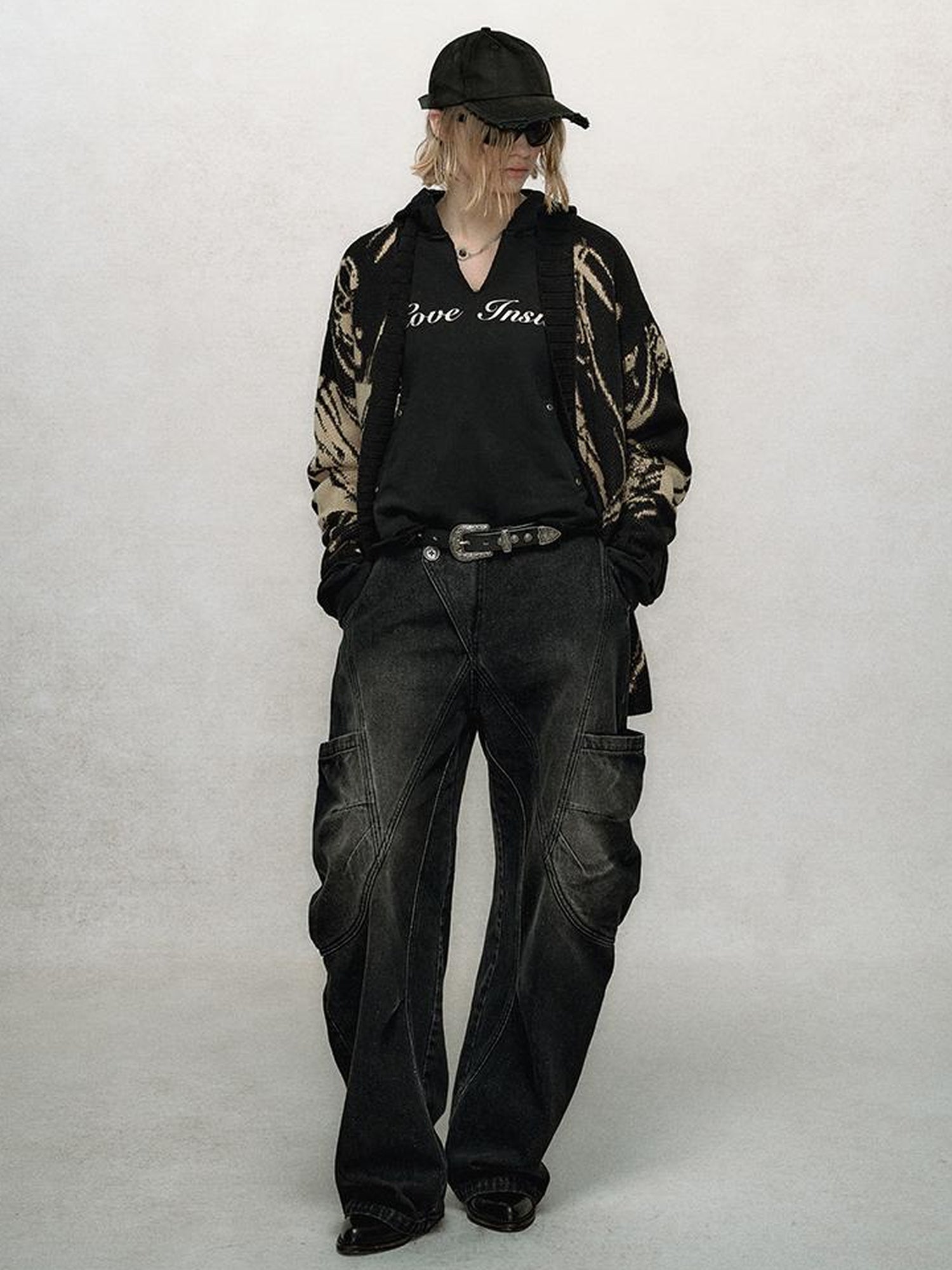 AnnoMundi V-Neck Washed Distressed Hoodie Cropped Pullover