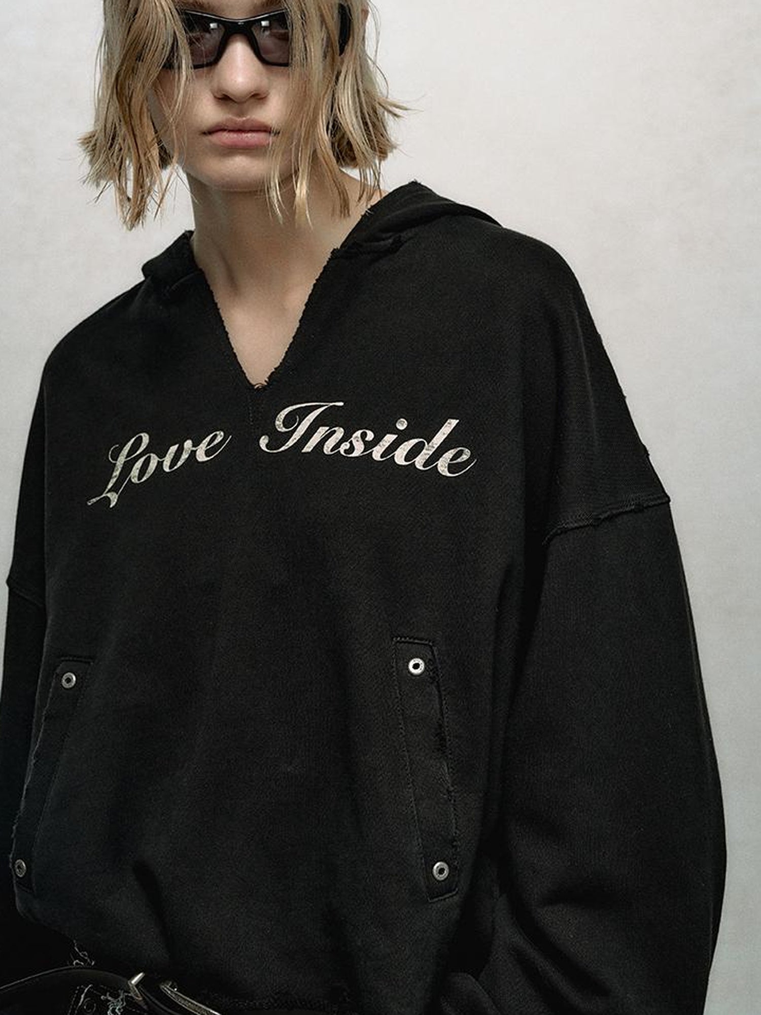 AnnoMundi V-Neck Washed Distressed Hoodie Cropped Pullover