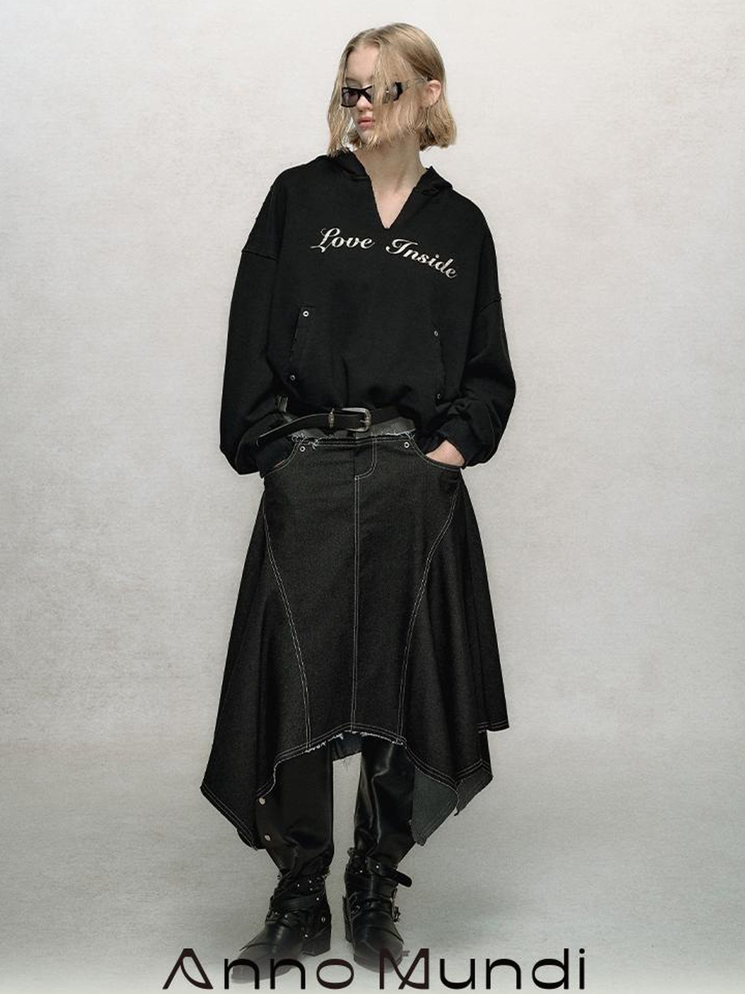 AnnoMundi V-Neck Washed Distressed Hoodie Cropped Pullover