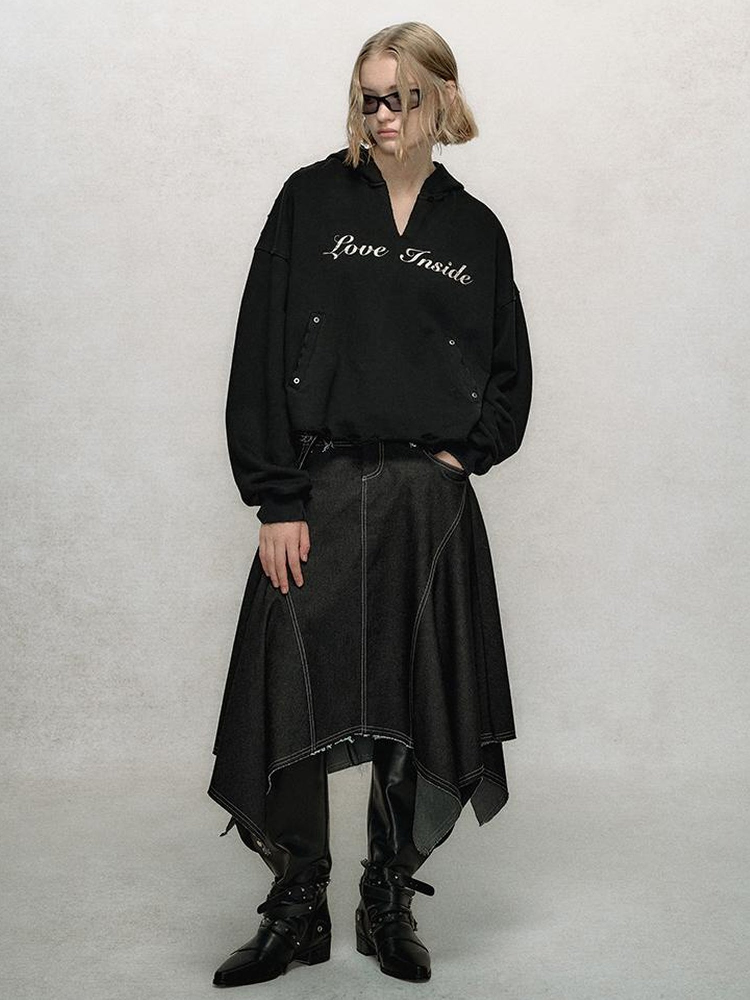 AnnoMundi V-Neck Washed Distressed Hoodie Cropped Pullover