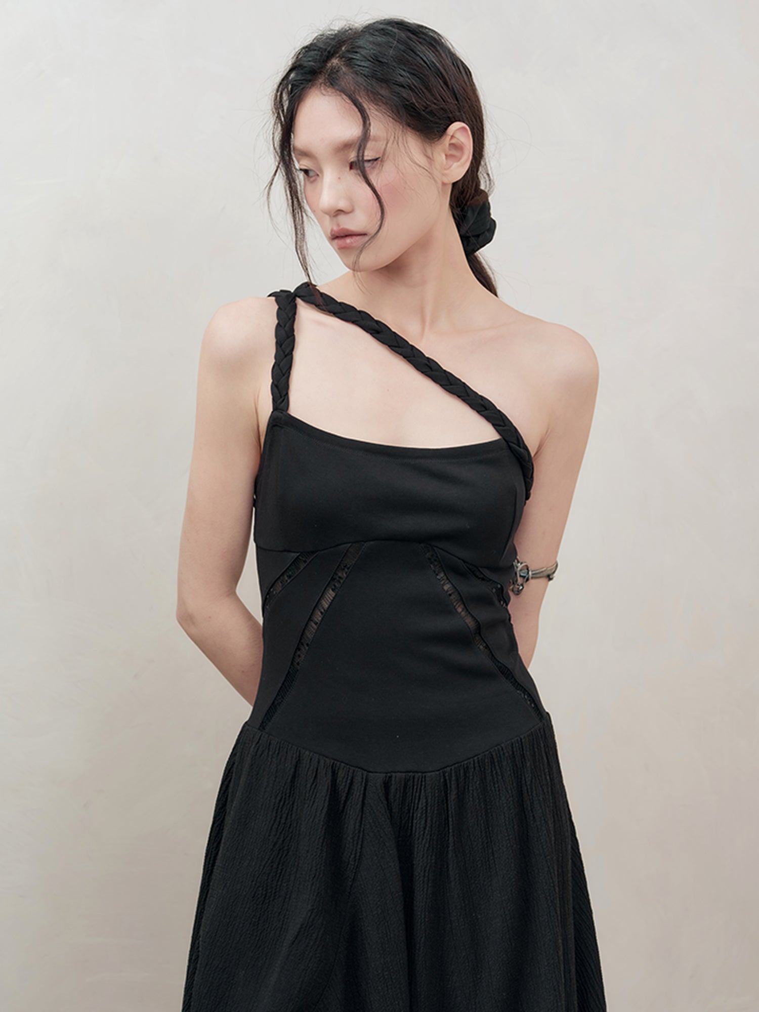 AnnoMundi Vintage 3D Floral Bud Sleeveless V-Neck Dress