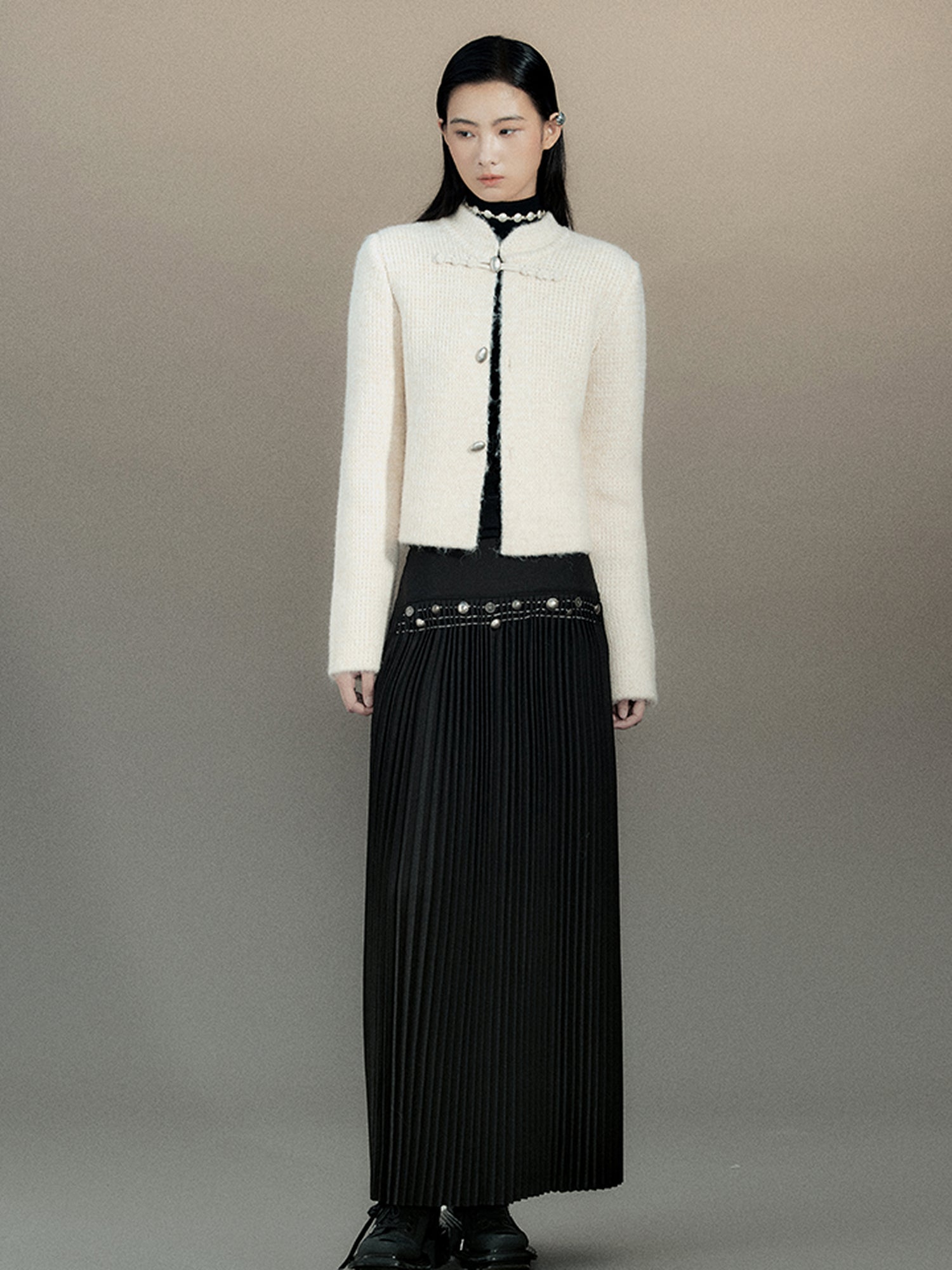 AnnoMundi Vintage Knot Button Knit Cardigan