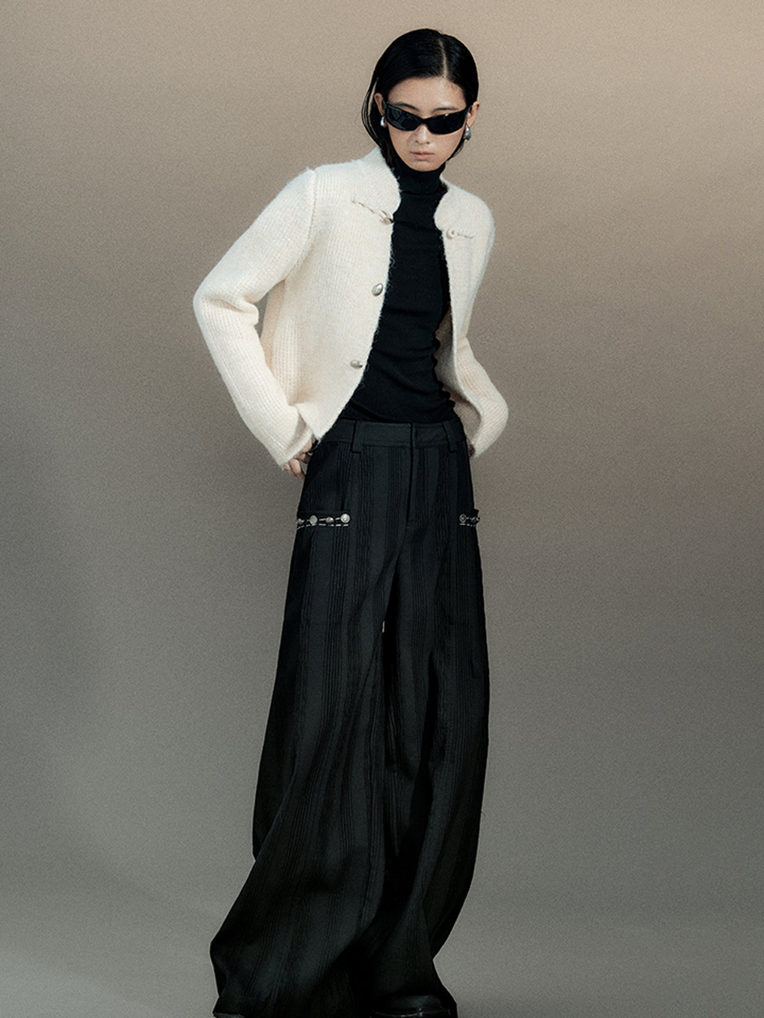 AnnoMundi Vintage Knot Button Knit Cardigan