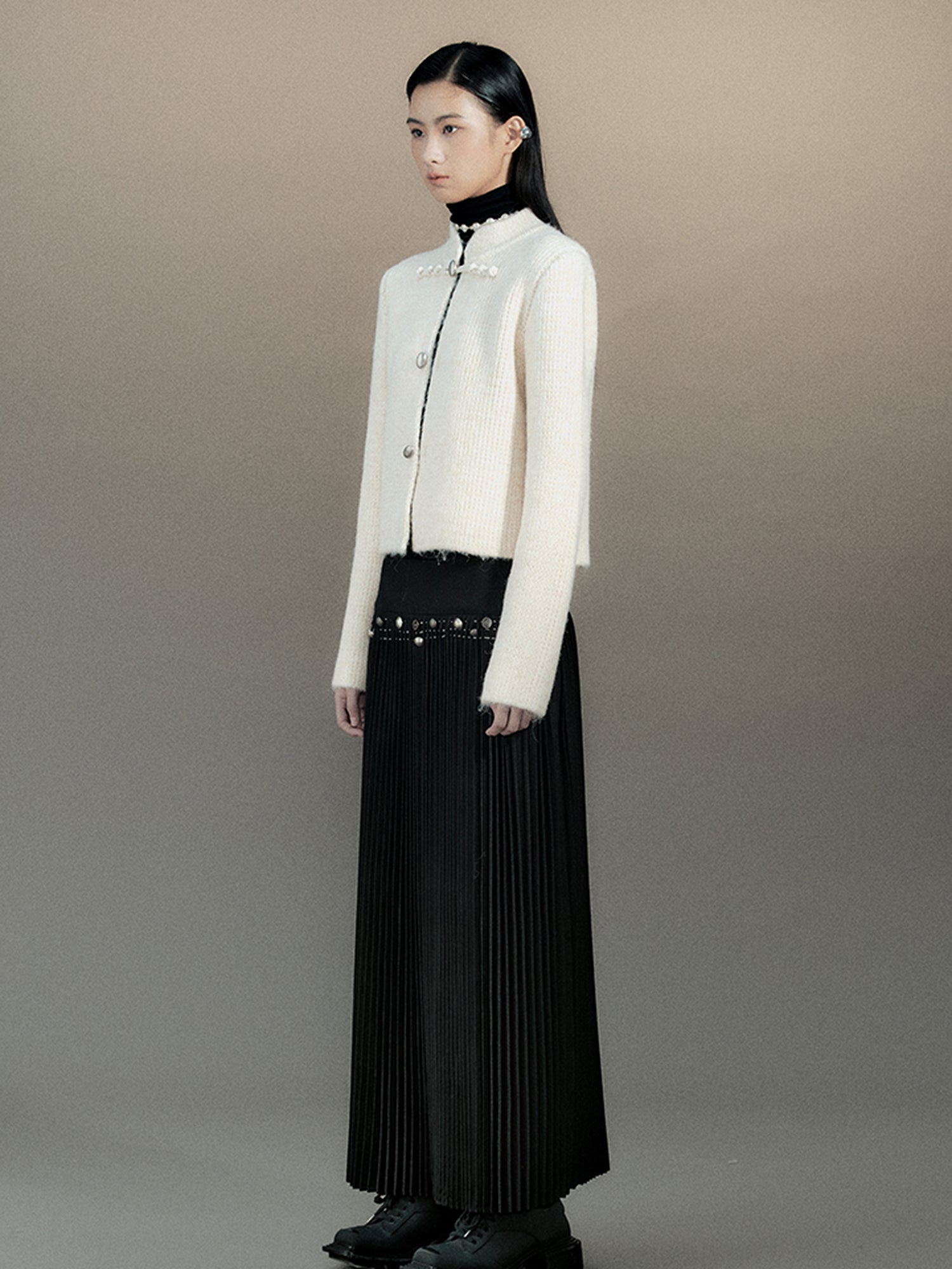 AnnoMundi Vintage Knot Button Knit Cardigan