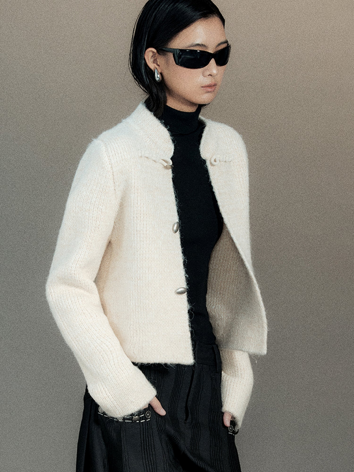 AnnoMundi Vintage Knot Button Knit Cardigan