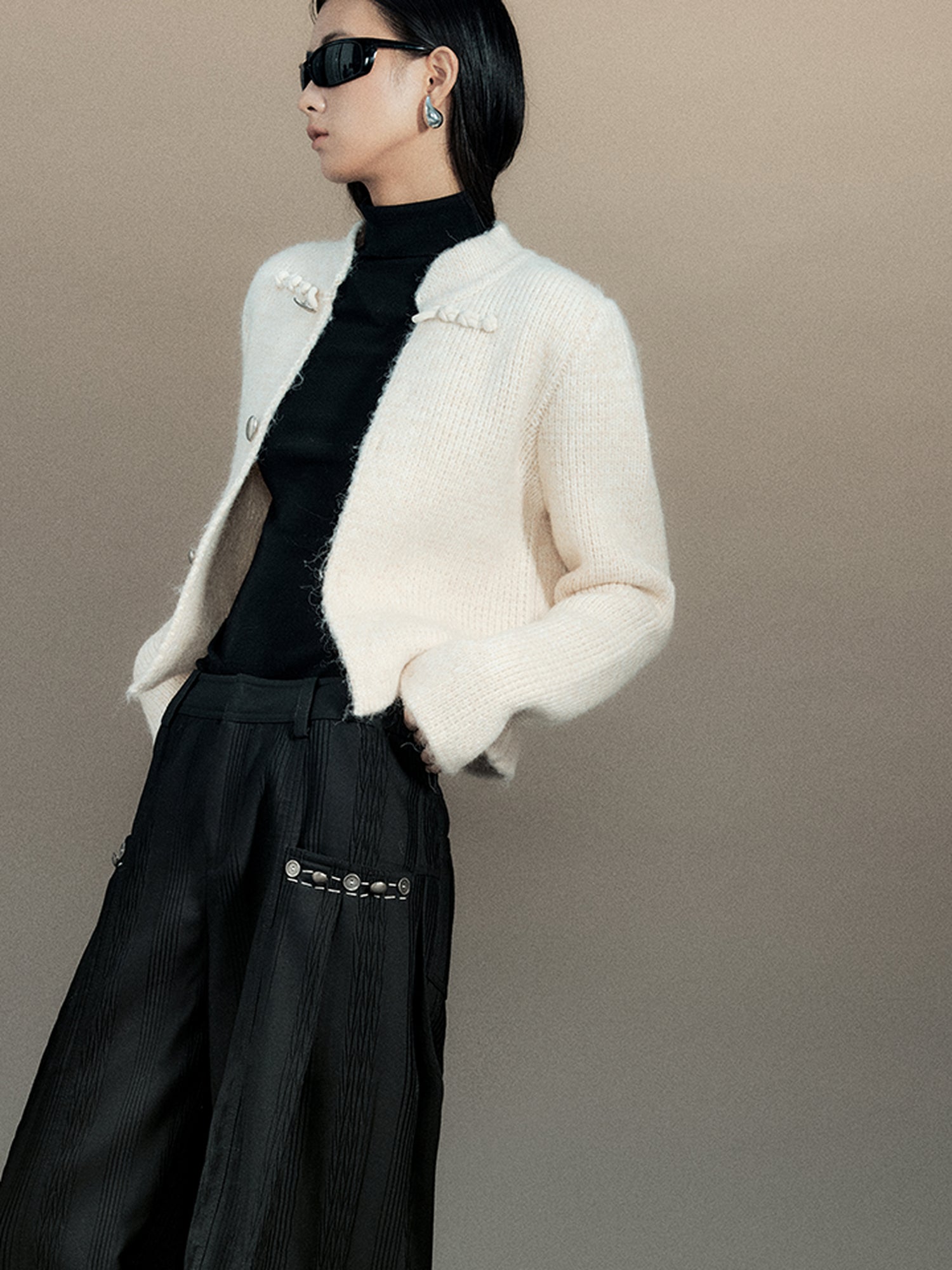 AnnoMundi Vintage Knot Button Knit Cardigan