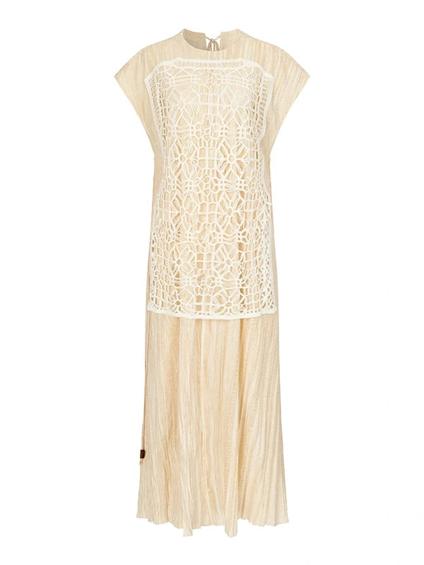 Vintage Lace Trimmed Silhouette Dress