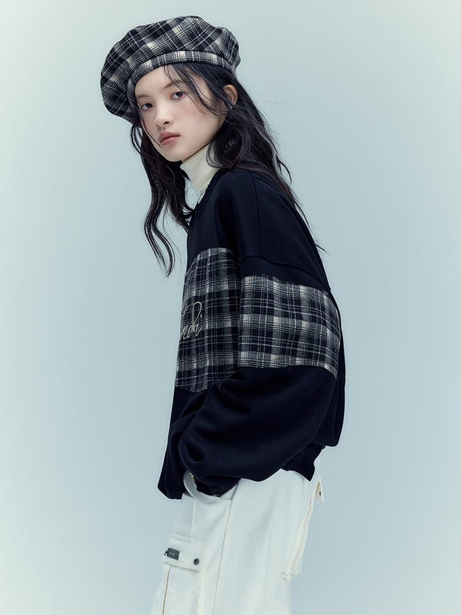 AnnoMundi Vintage Plaid Embroidered Beret With Adjustable Fit