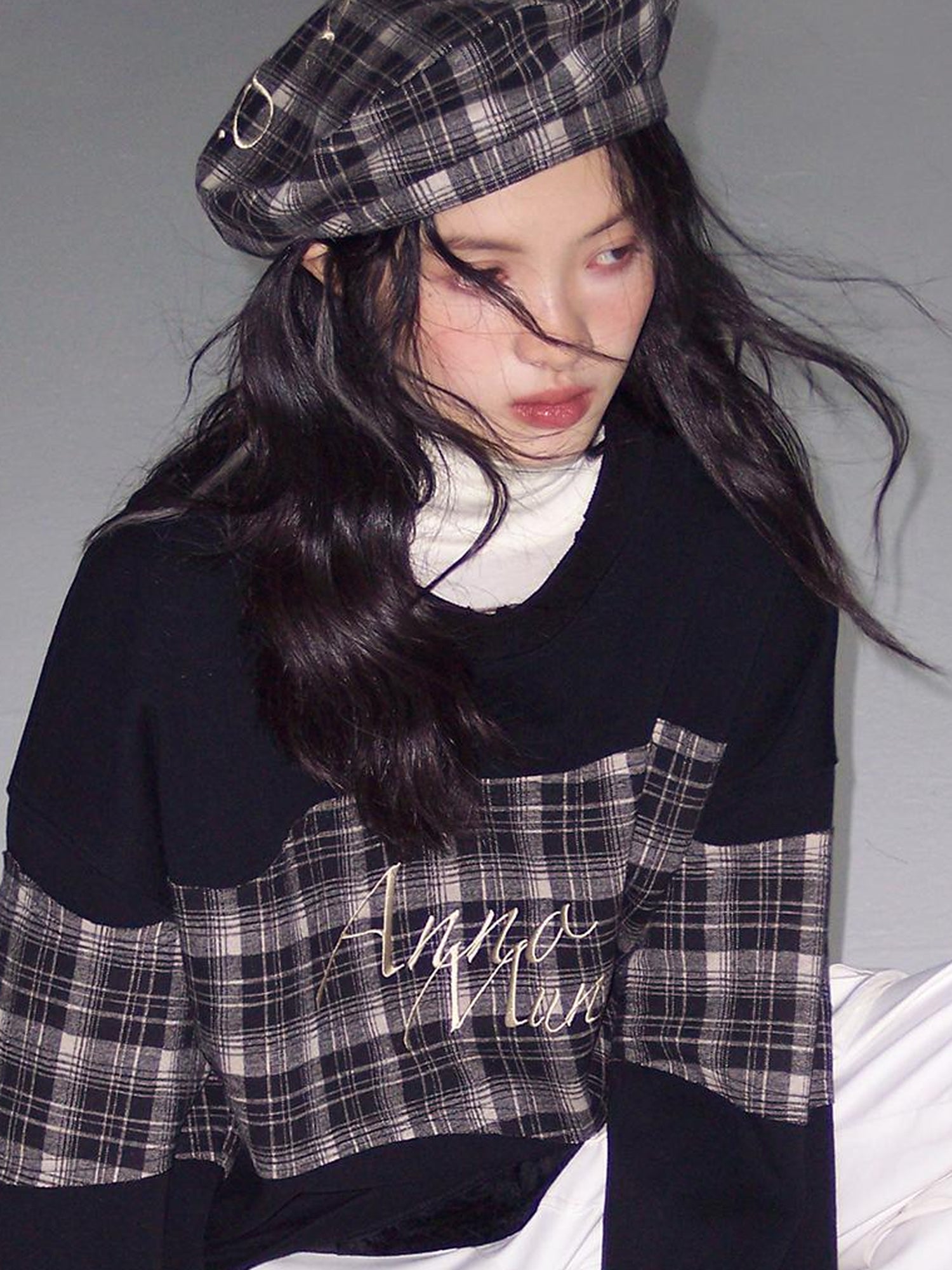 AnnoMundi Vintage Plaid Embroidered Beret With Adjustable Fit