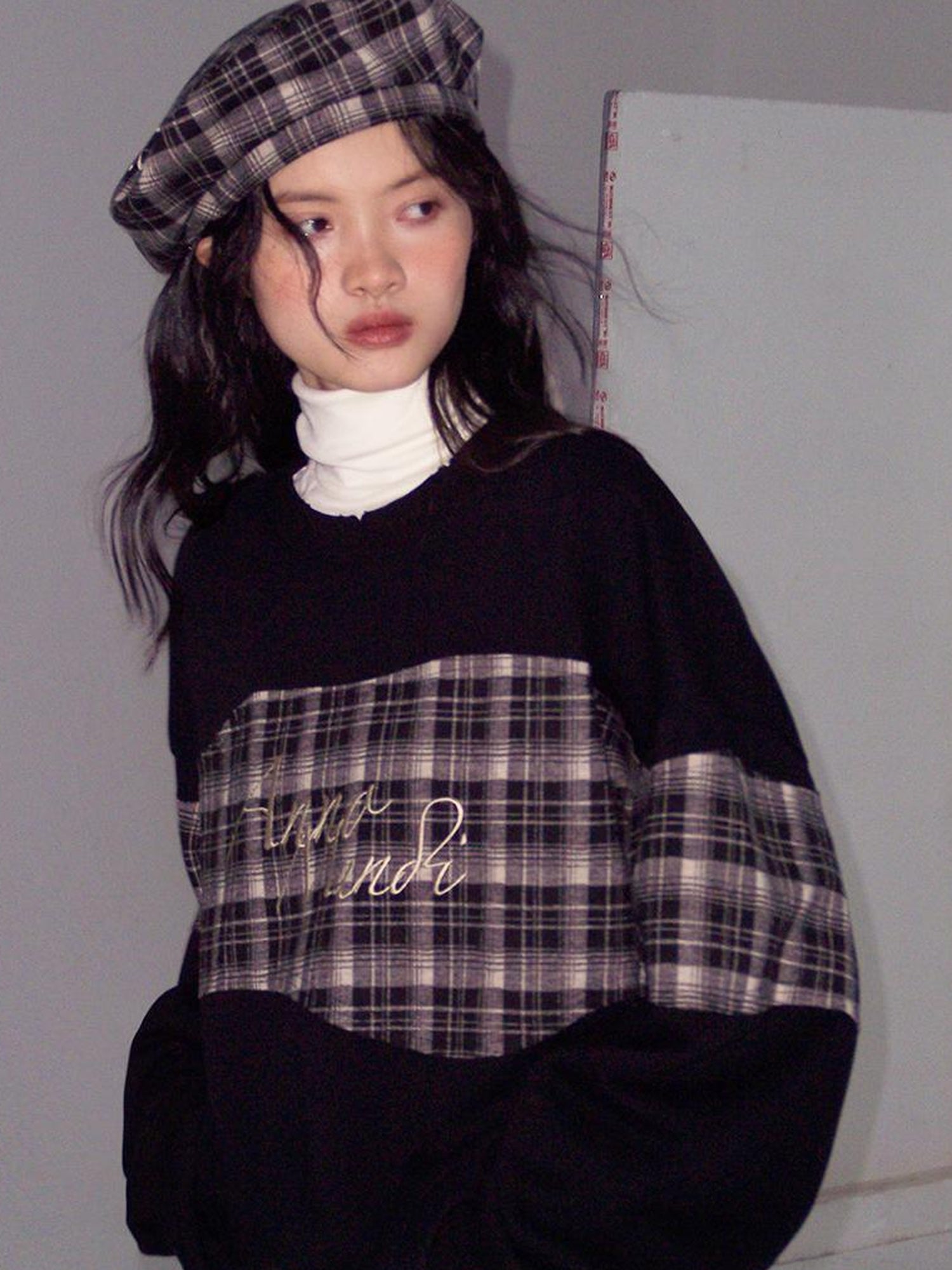 AnnoMundi Vintage Plaid Embroidered Beret With Adjustable Fit