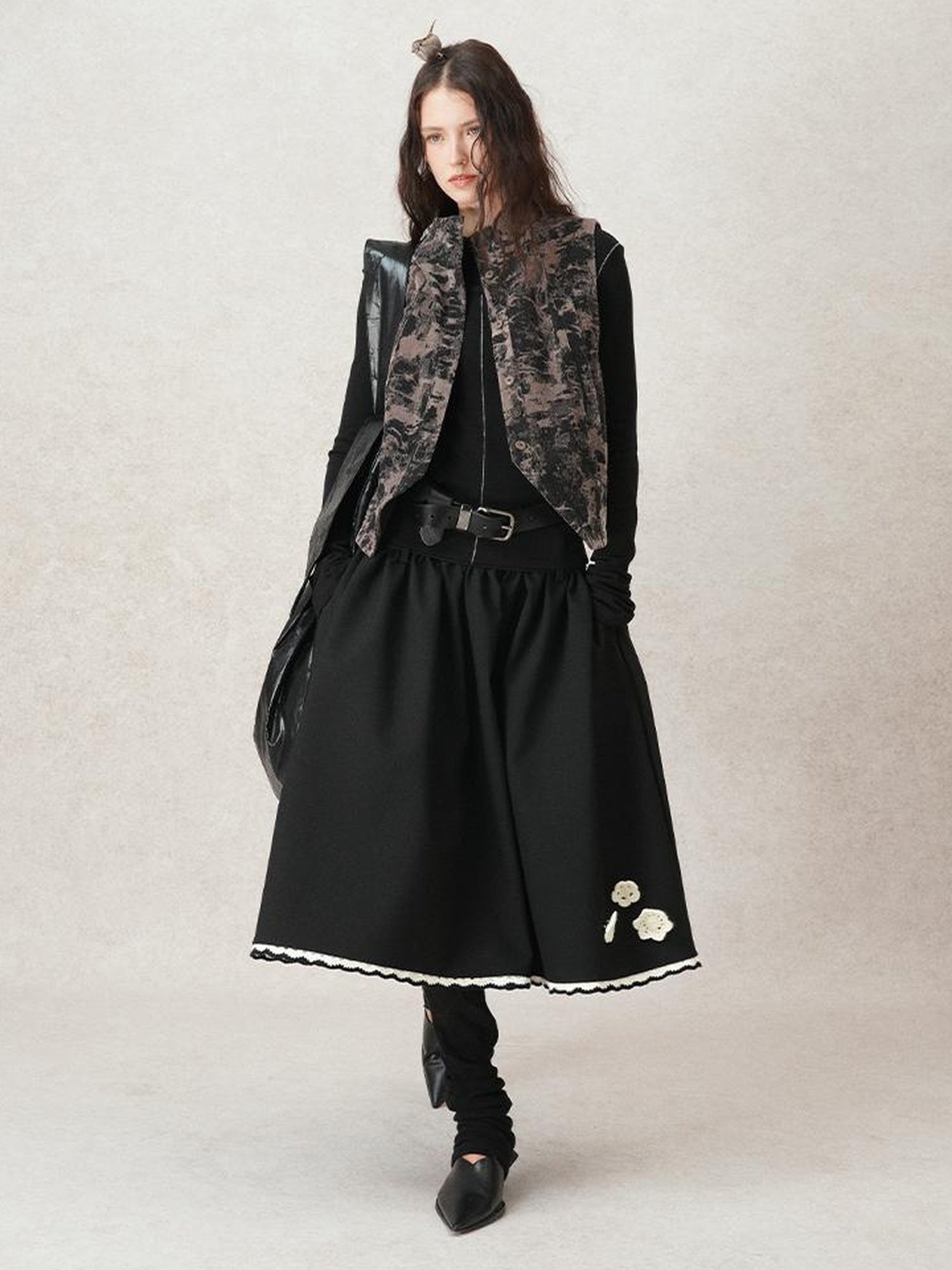AnnoMundi Vintage Shadow Bloom Velvet Vest