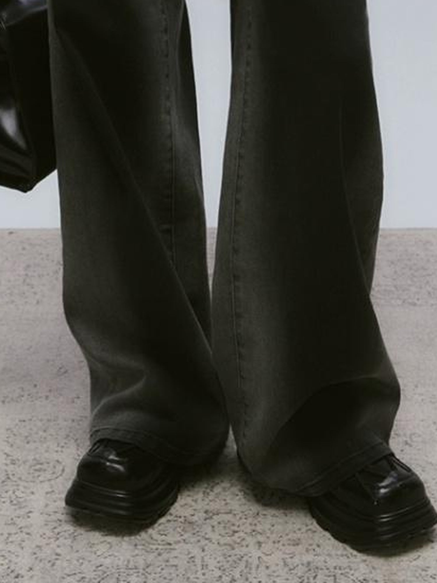 AnnoMundi Vintage Washed Wide Leg Jeans With Gradient Tint