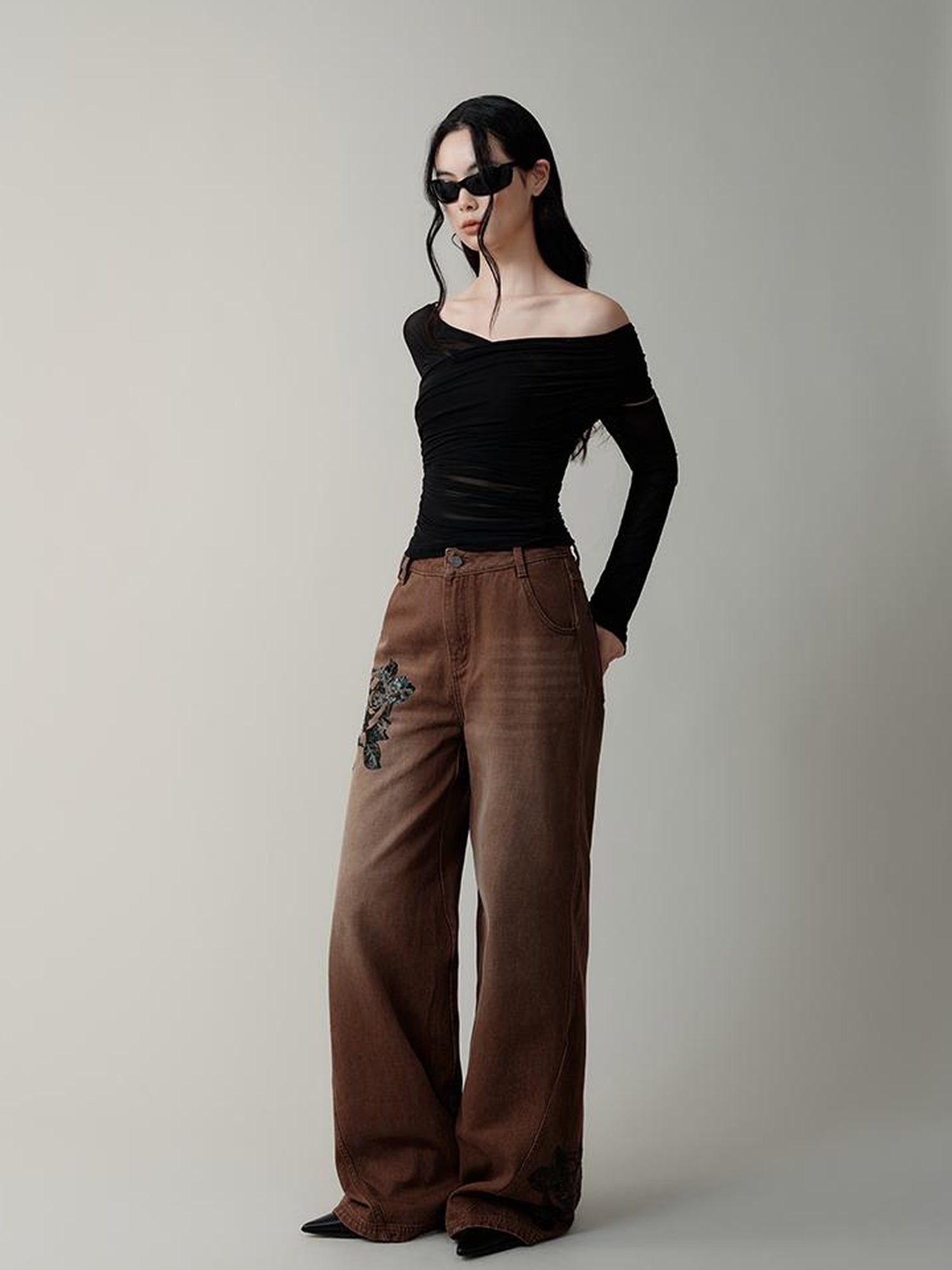 AnnoMundi Volcanic Rose Embroidered Wide Leg Jeans