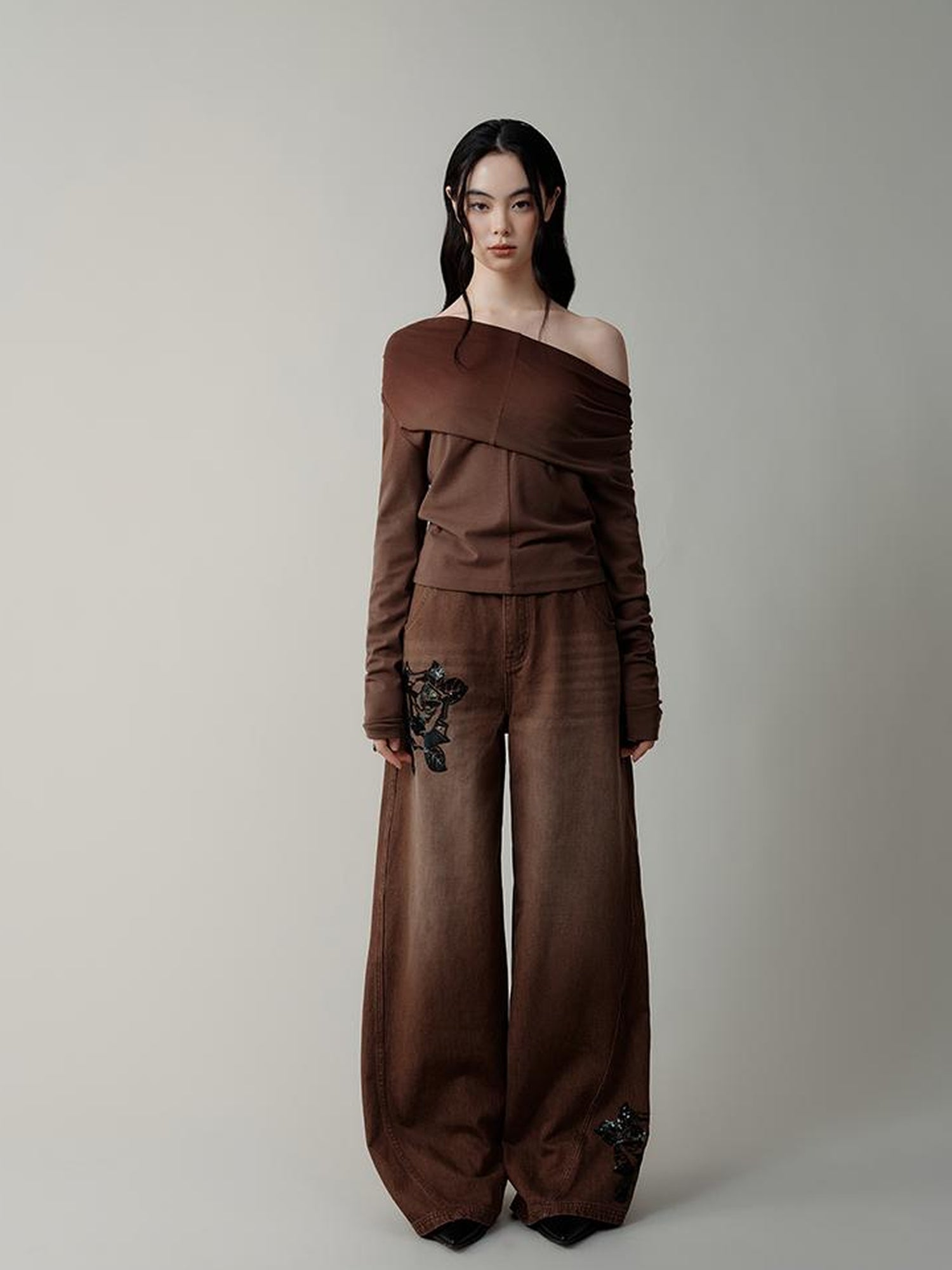 AnnoMundi Volcanic Rose Embroidered Wide Leg Jeans