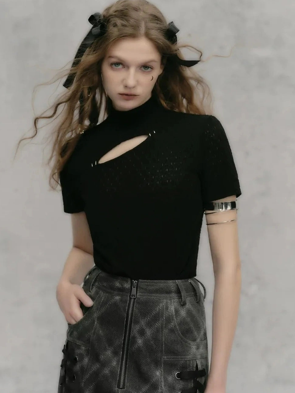 AnnoMundi Wrinkle Resistant Draped Hollow Out Drop Cut Top T-shirt